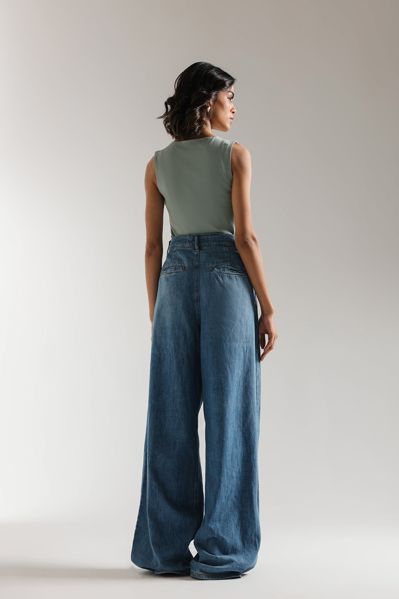 SLEEVELESS CROPPED TOP (E2394/108/720) - Image 3