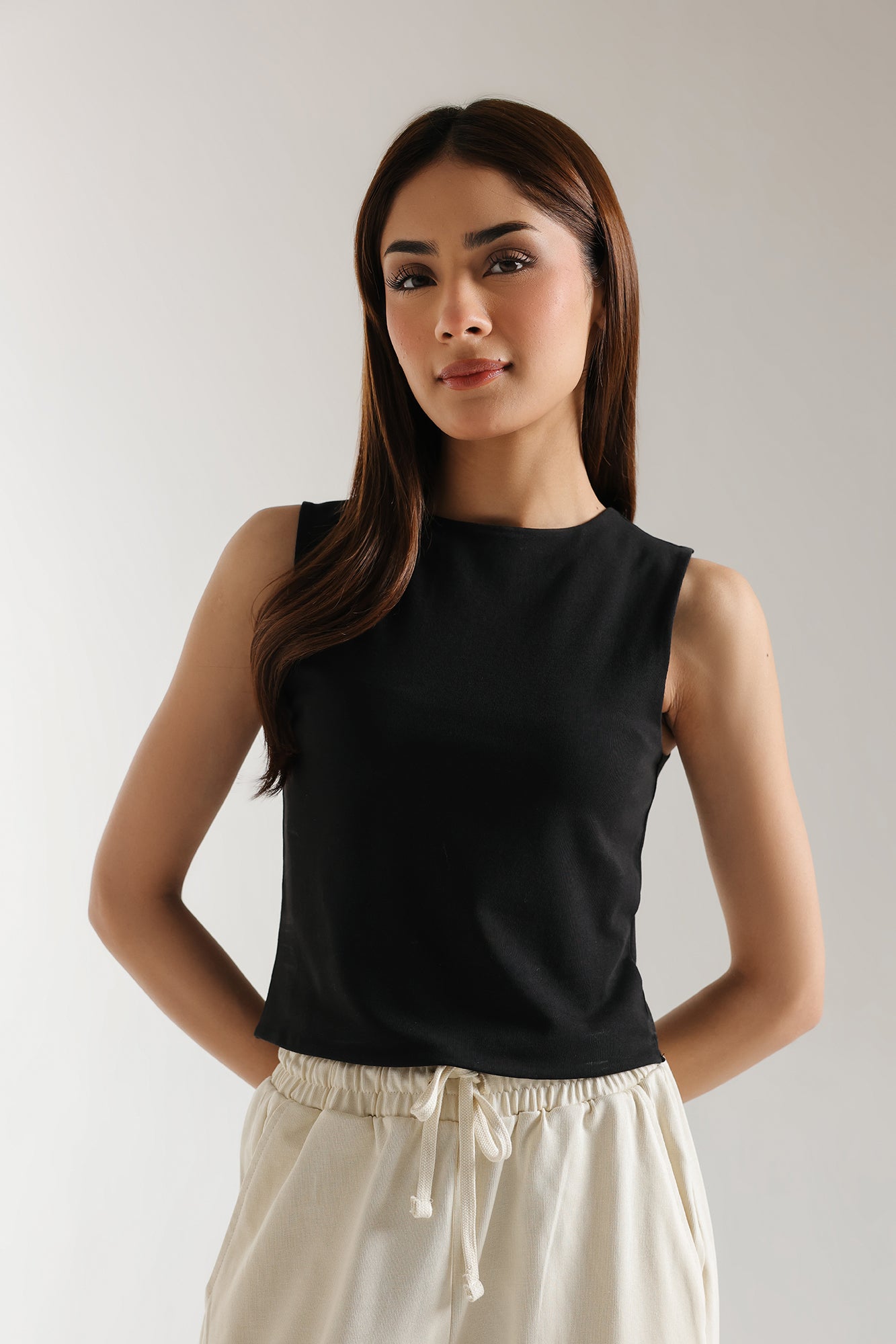 TOP (E2394/108/901) - Image 4