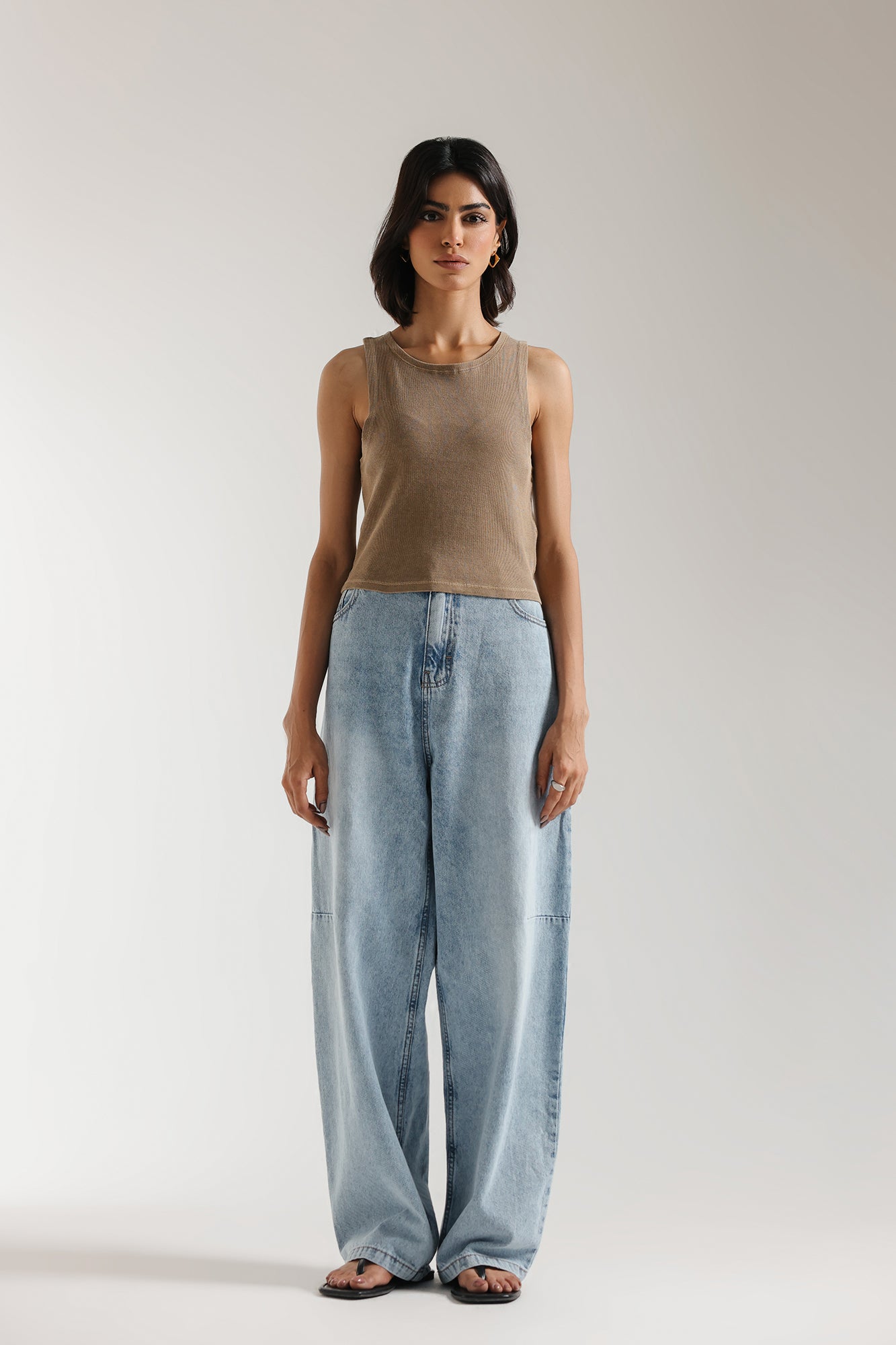 SLEEVELESS CROPPED TOP (E2396/108/113) - Image 2