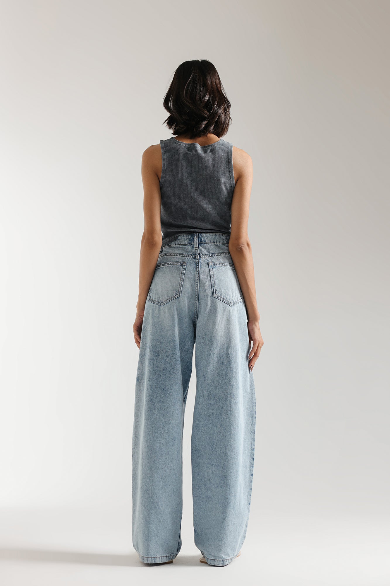 SLEEVELESS CROPPED TOP (E2396/108/903) - Image 4