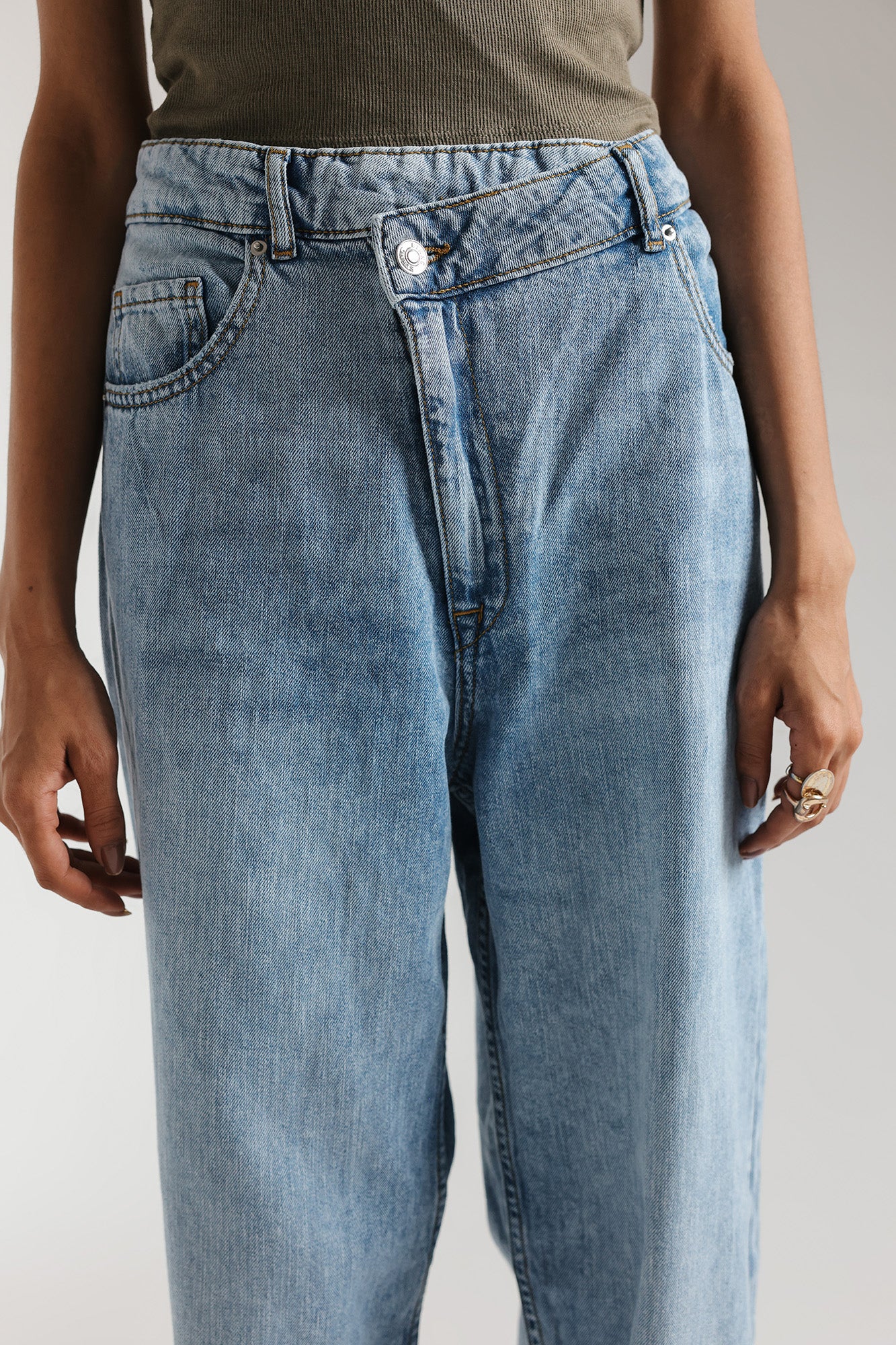 JEANS (E2463/108/630) - Image 4