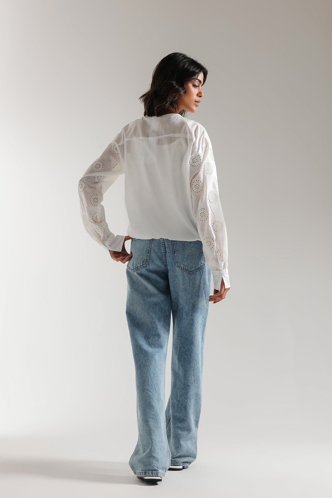 EMBROIDERED TOP (E2486/108/001) - Image 4