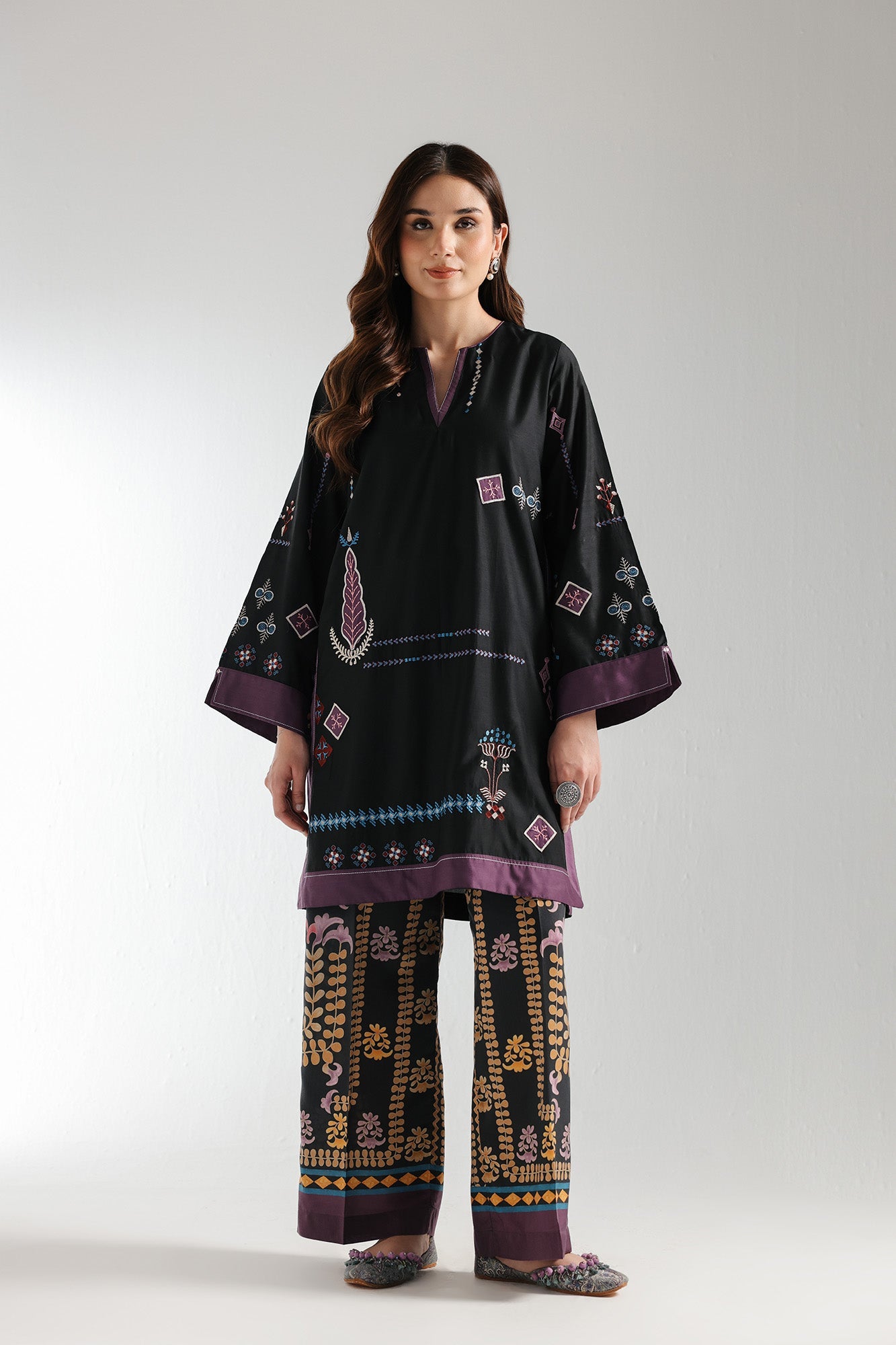 EMBROIDERED SUIT (E2932/103/902) - Image 2