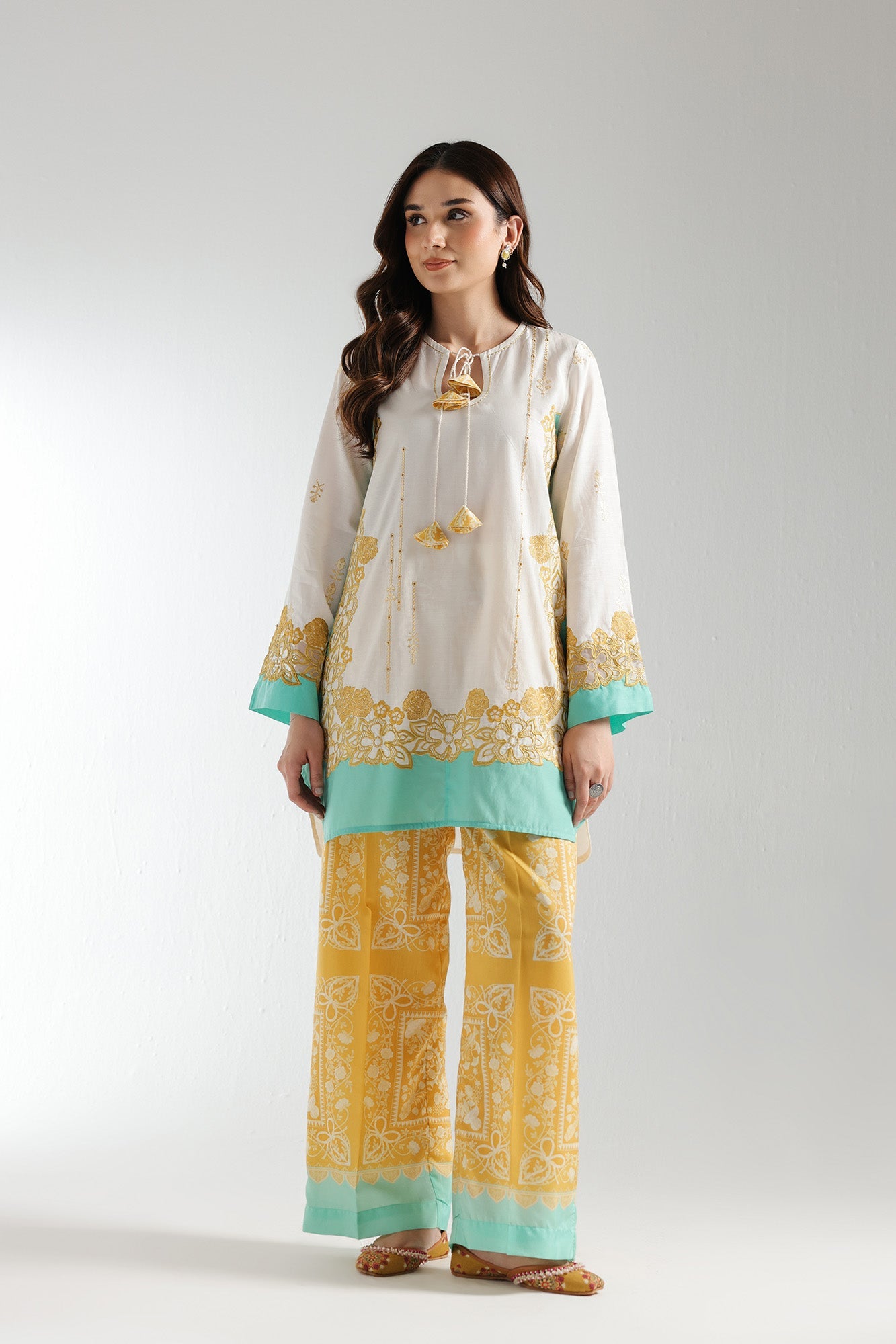 EMBROIDERED SUIT (E2934/103/002) - Image 2