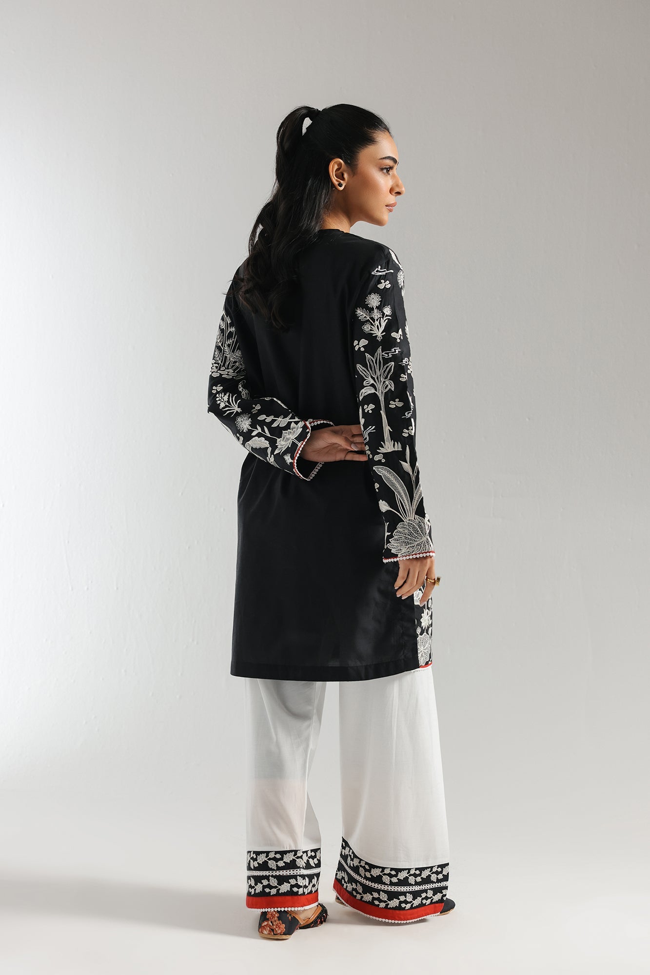 EMBROIDERED SUIT (E2953/103/902) - Image 3