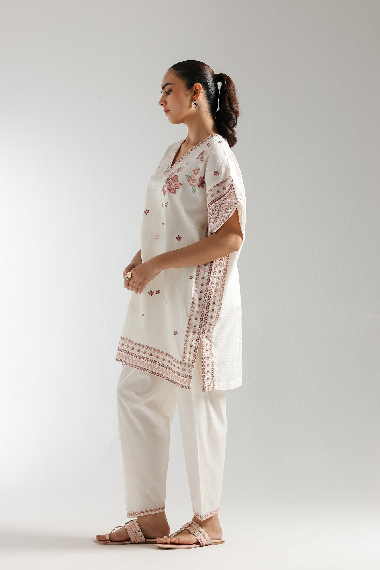 EMBROIDERED SUIT (E2971/103/005) - Image 2