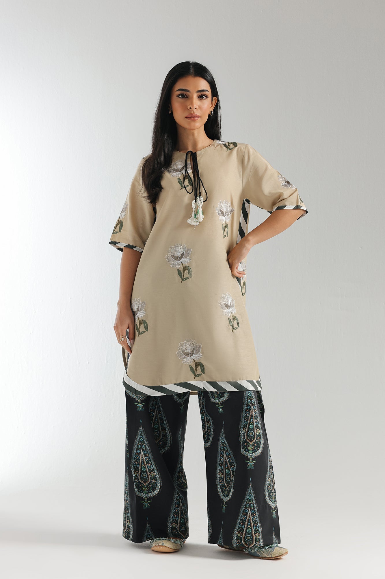 EMBROIDERED SUIT (E2986/103/113) - Image 2