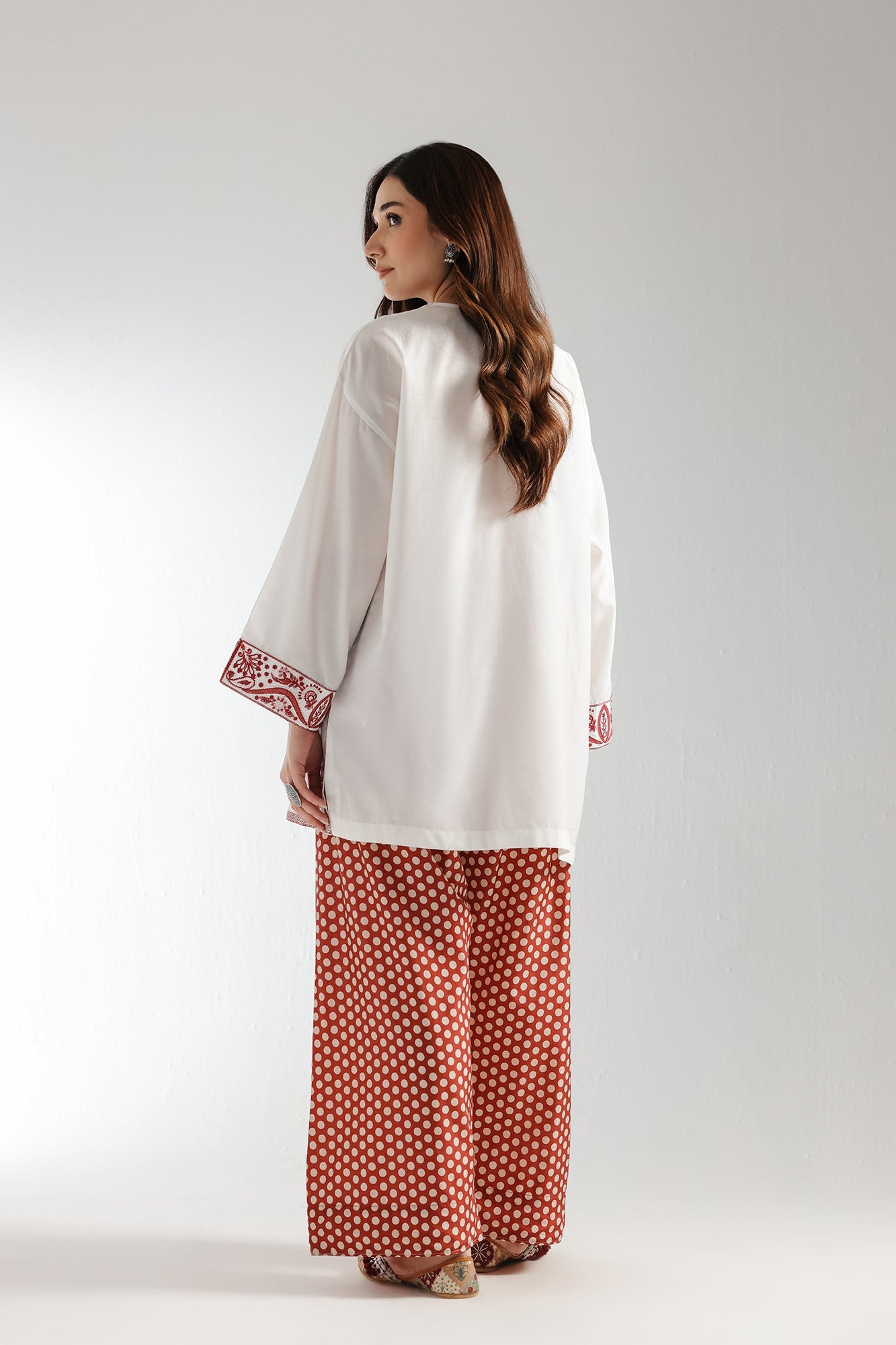 EMBROIDERED SUIT (E2987/103/005) - Image 3