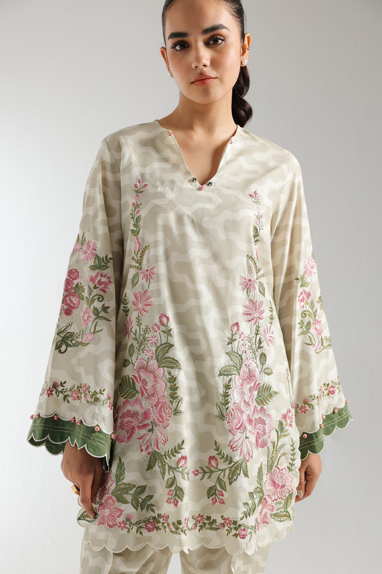 EMBROIDERED SUIT (E2990/103/817) - Image 4