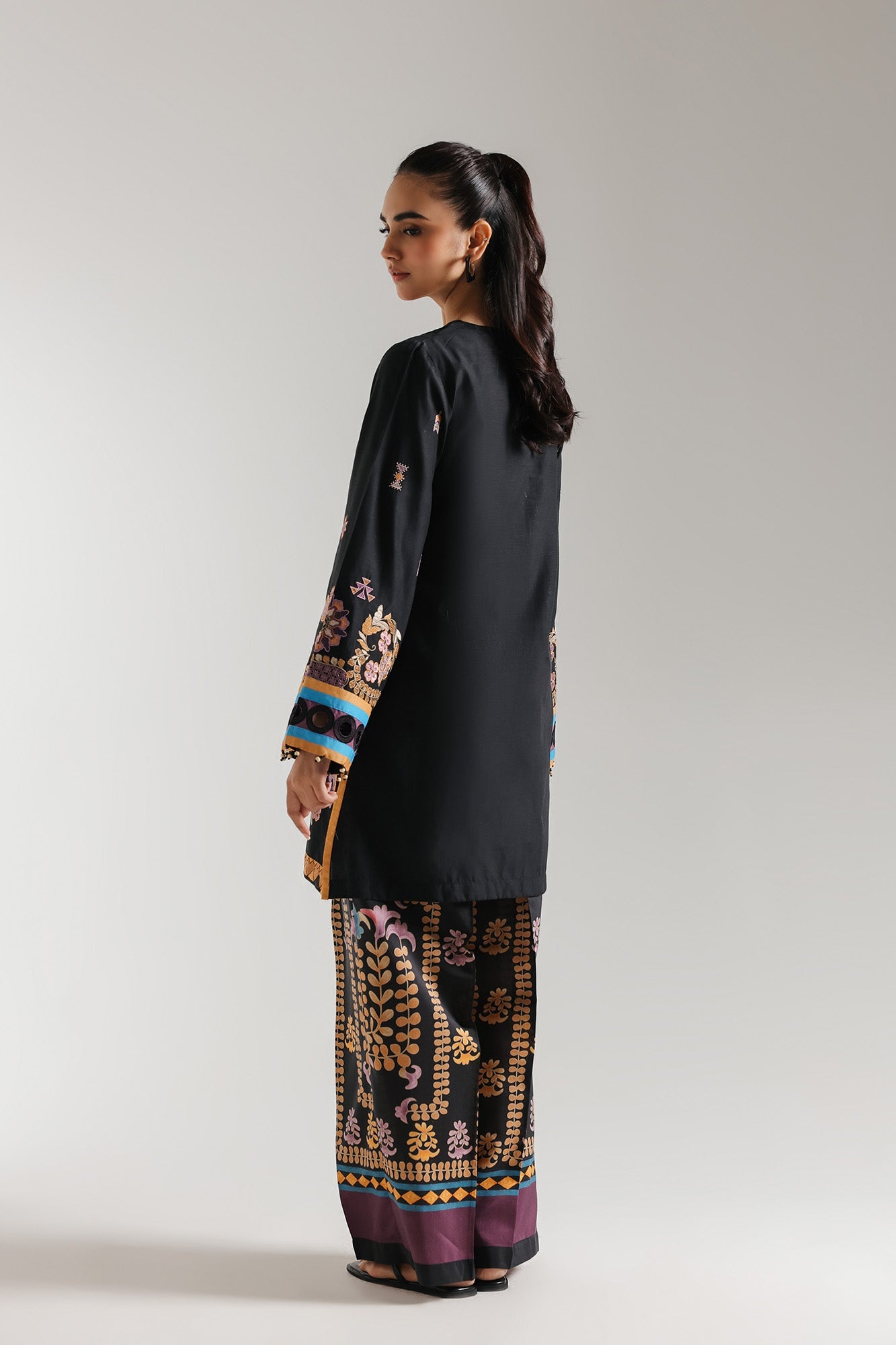 EMBROIDERED SUIT (E2992/103/902) - Image 3