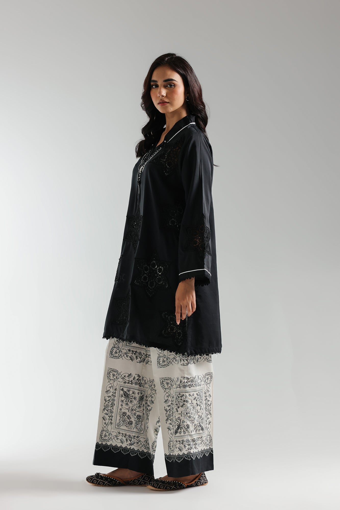 EMBROIDERED SUIT (E2998/103/902) - Image 3