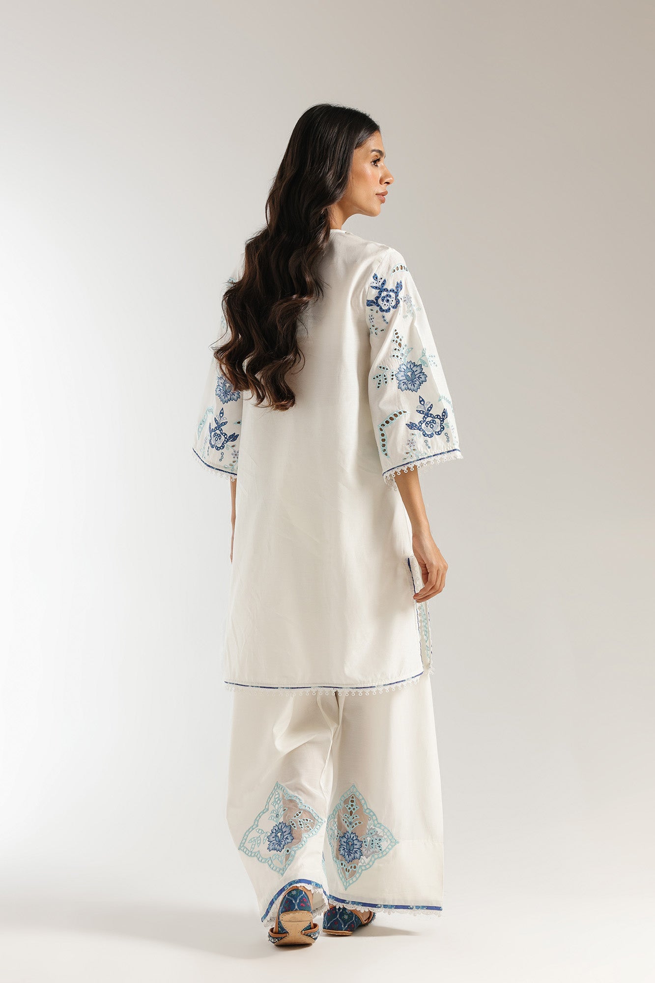 EMBROIDERED SUIT (E3001/103/003) - Image 3