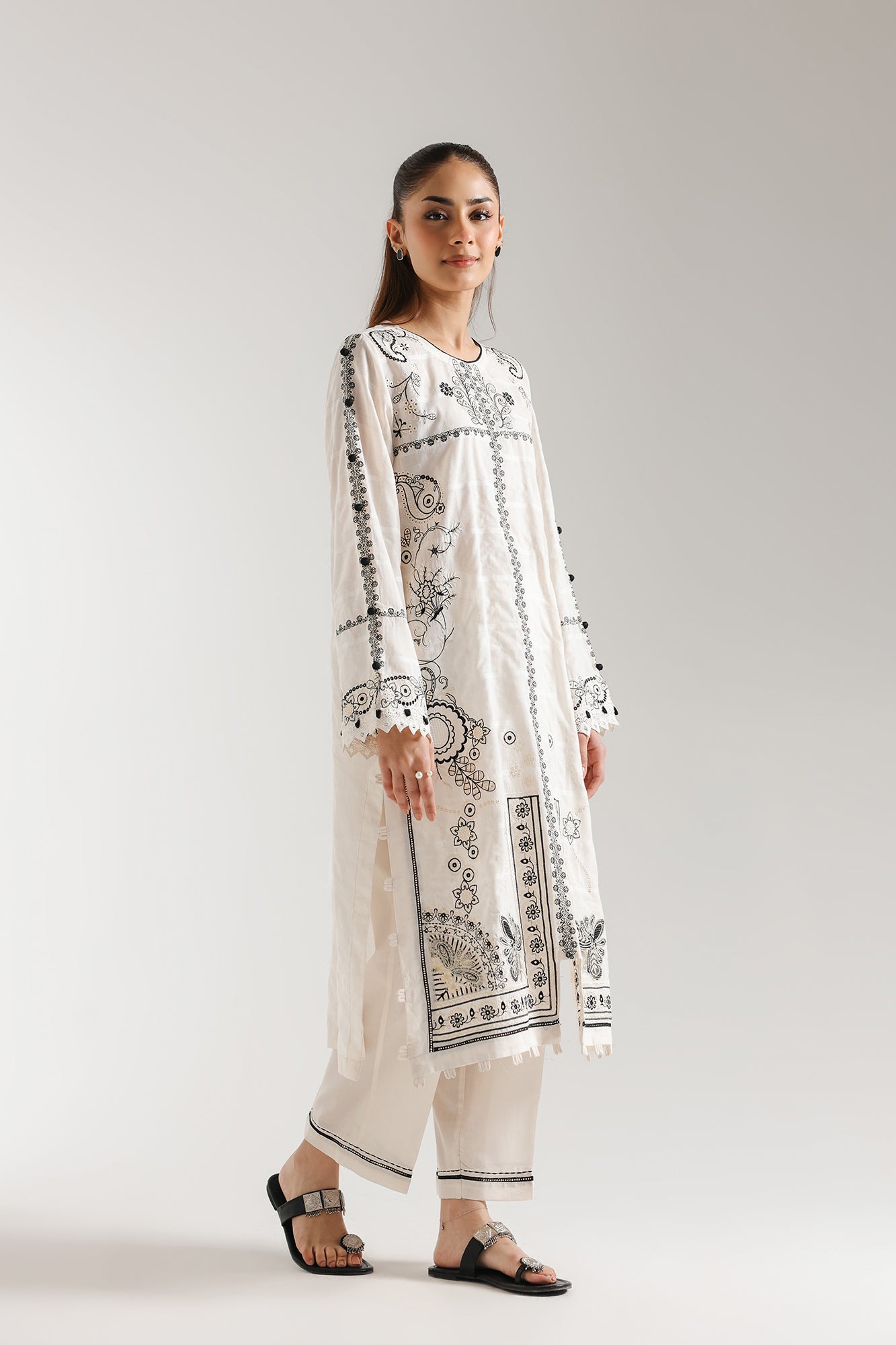 EMBROIDERED SUIT (E3058/103/002) - Image 2
