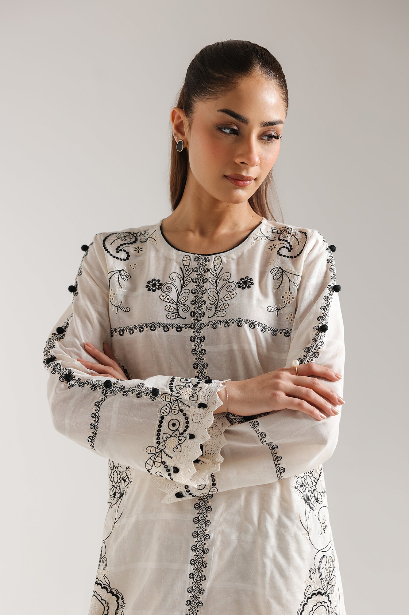 EMBROIDERED SUIT (E3058/103/002) - Image 4
