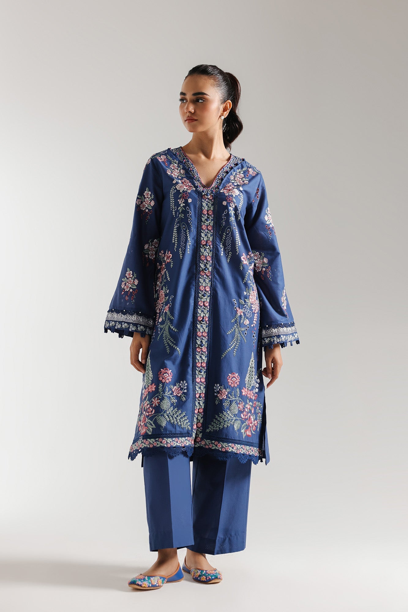 EMBROIDERED SUIT (E3135/103/603) - Image 2