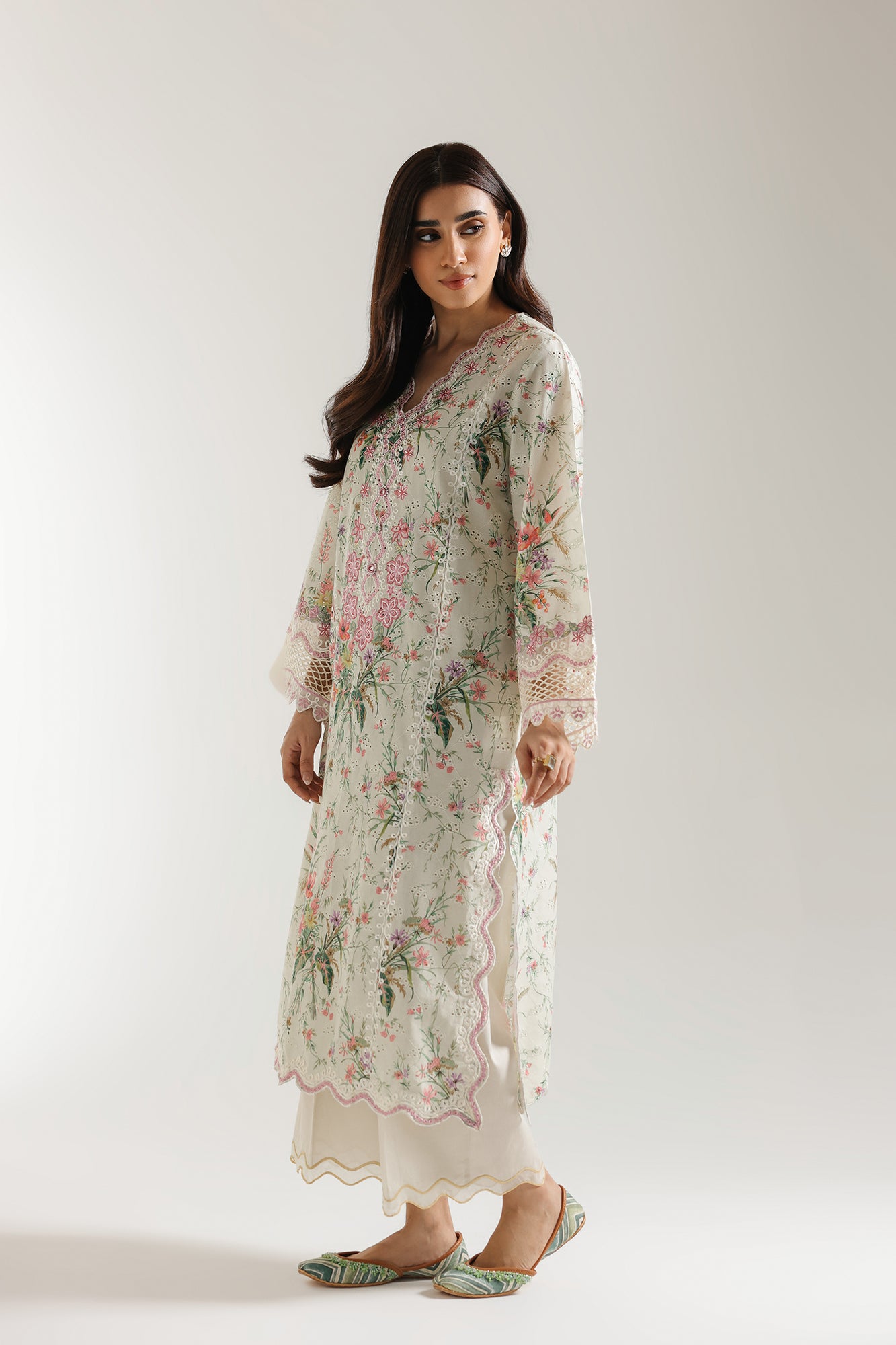 EMBROIDERED SUIT (E103/004/3205) - Image 3