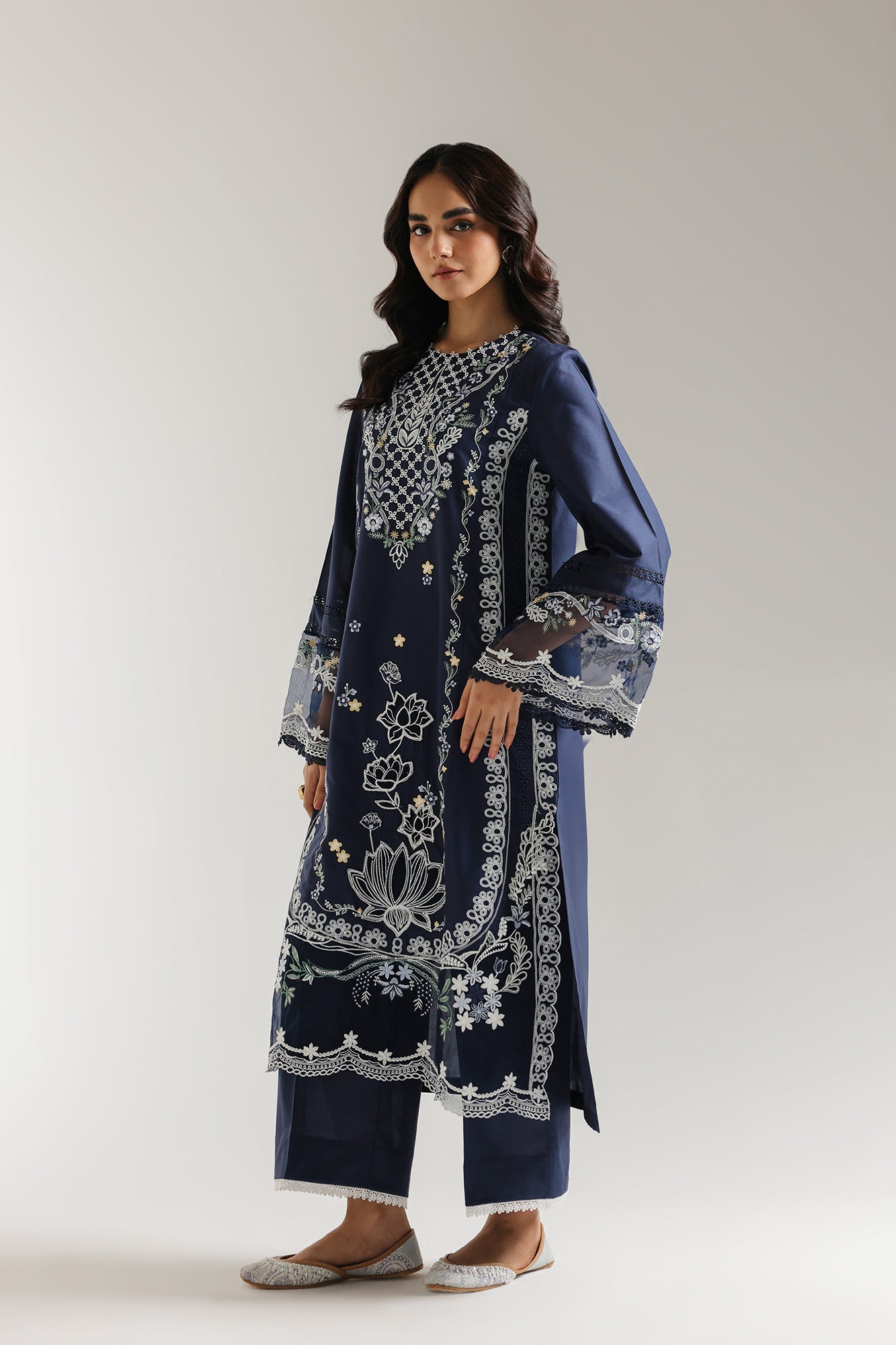 EMBROIDERED SUIT (E3213/103/618) - Image 3