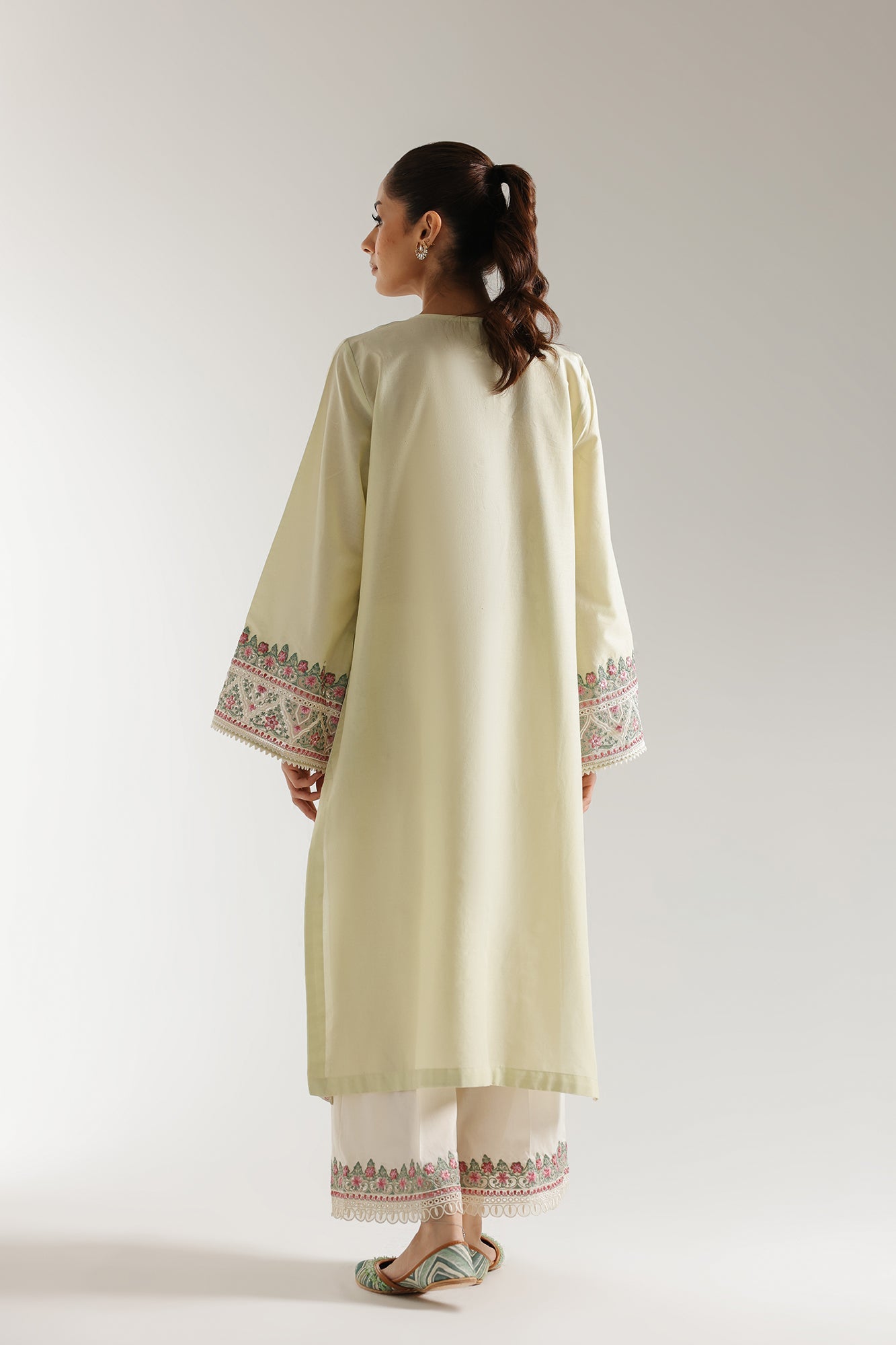 EMBROIDERED SUIT (E103/130/3241) - Image 4