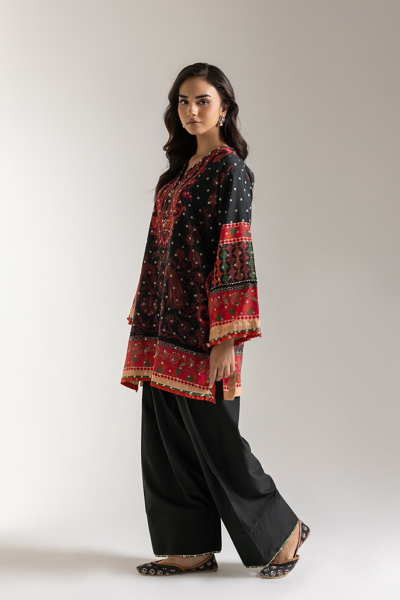 EMBROIDERED SUIT (E103/902/3250) - Image 3