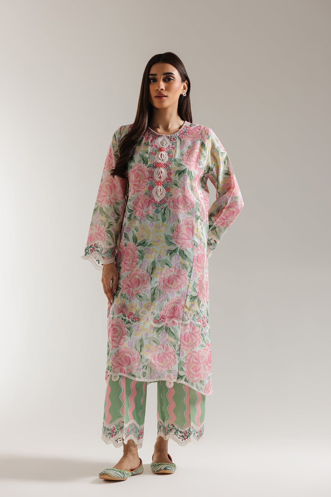 EMBROIDERED SUIT (E103/130/3263) - Image 2