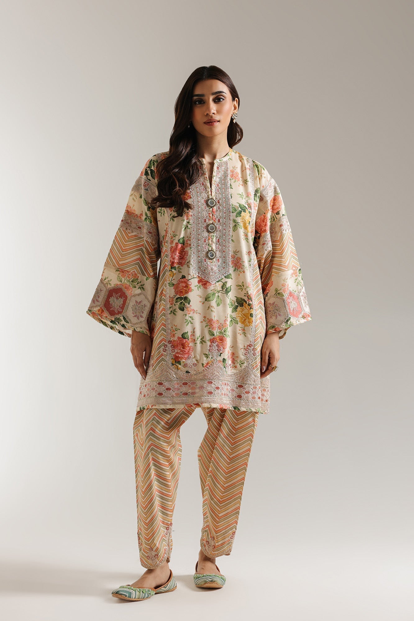 EMBROIDERED SUIT (E103/130/3269) - Image 2