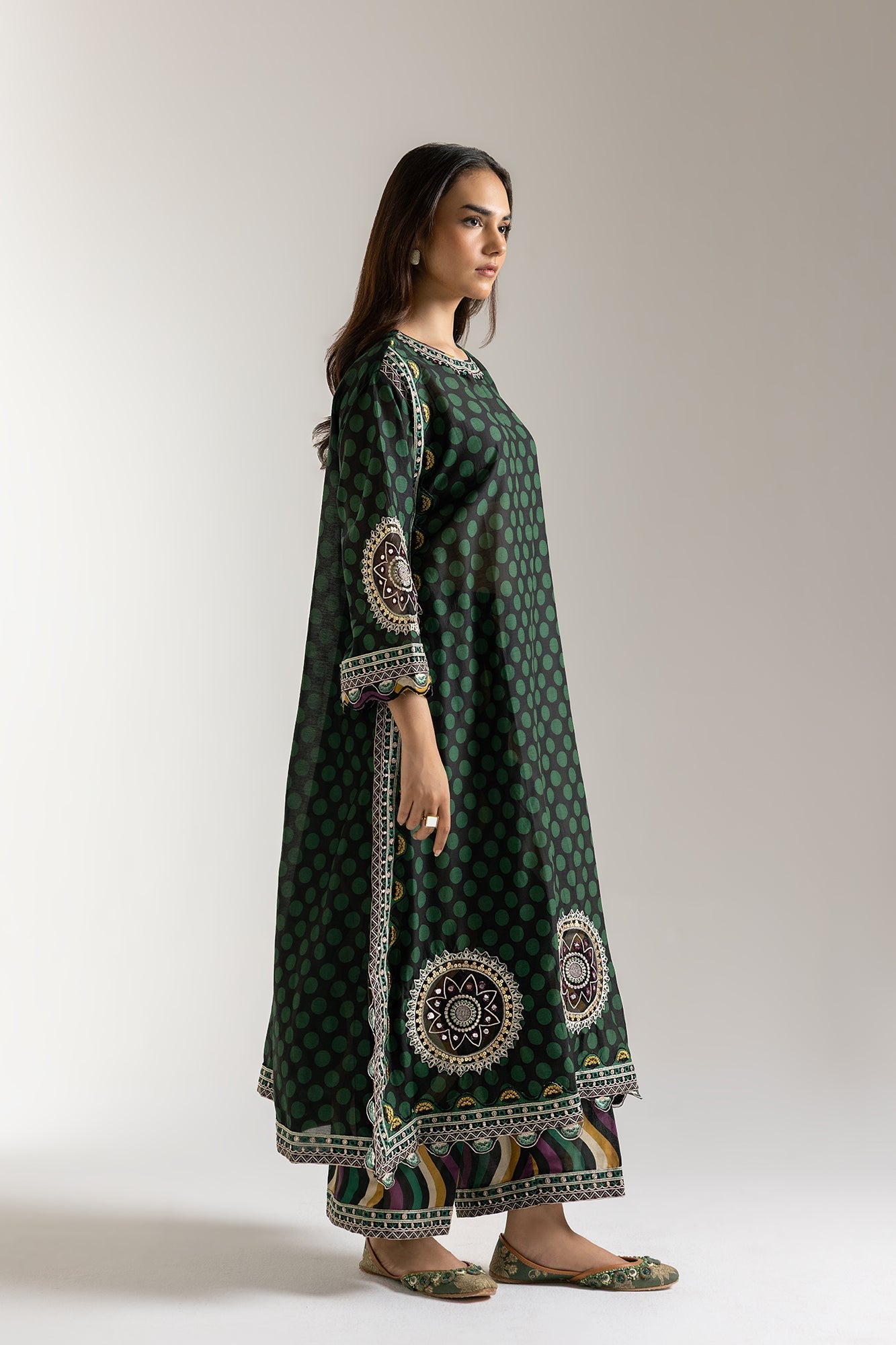 EMBROIDERED SUIT (E103/708/3273) - Image 2