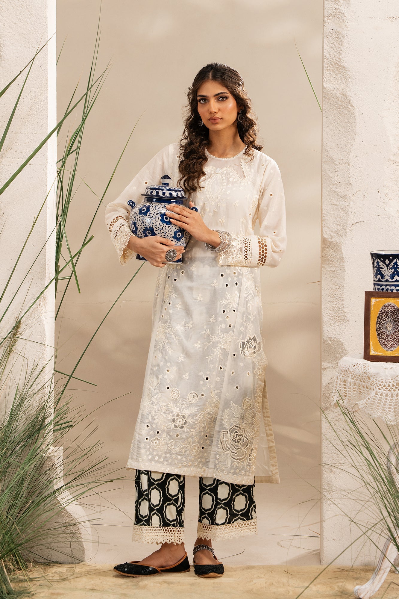 EMBROIDERED SUIT (E103/002/3278) - Image 6