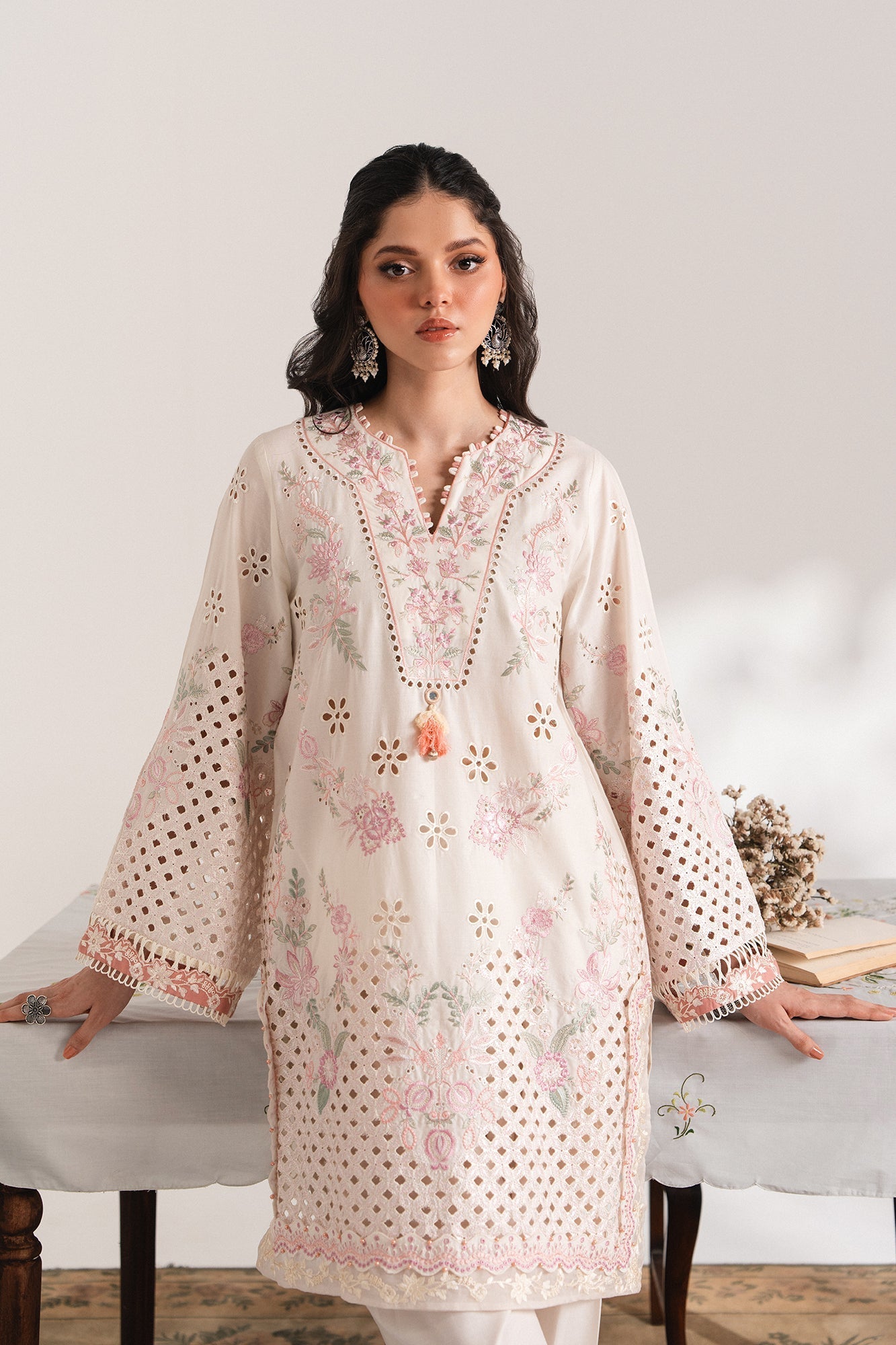 EMBROIDERED SUIT (E103/003/3291) - Image 5