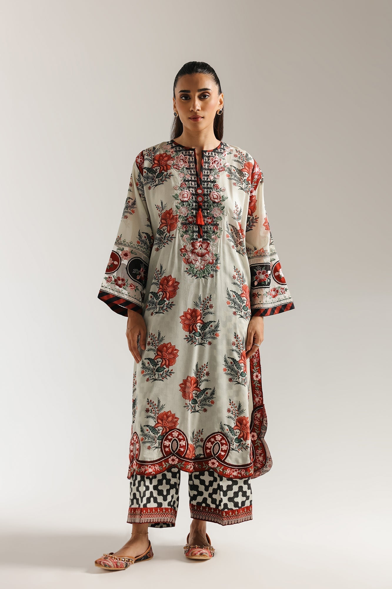 EMBROIDERED SUIT (E3297/103/004) - Image 2