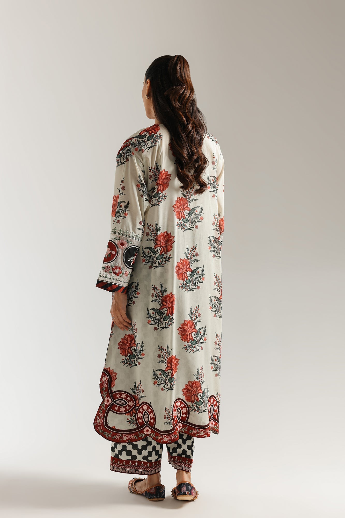 EMBROIDERED SUIT (E3297/103/004) - Image 4