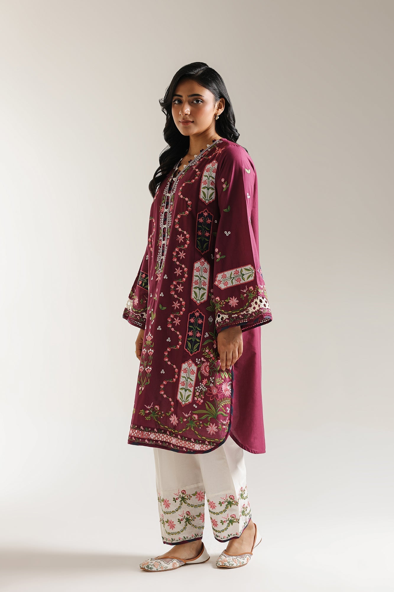 EMBROIDERED SUIT (E3301/103/522) - Image 2