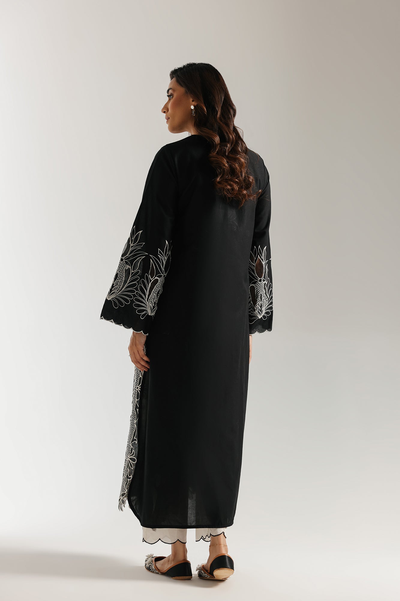 EMBROIDERED SUIT (E3305/103/902) - Image 4