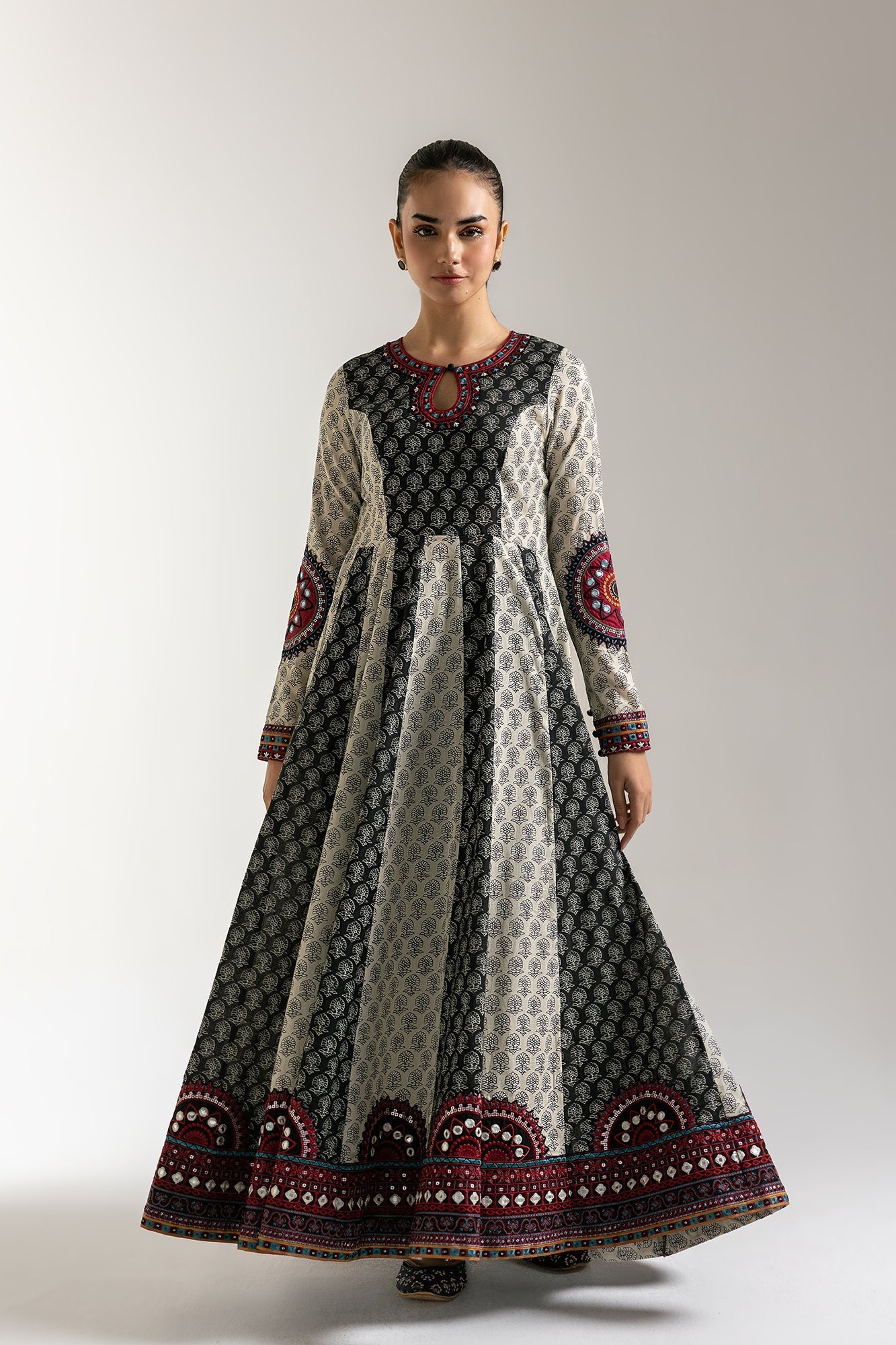 EMBROIDERED PISHWAS (E103/003/3311) - Image 2