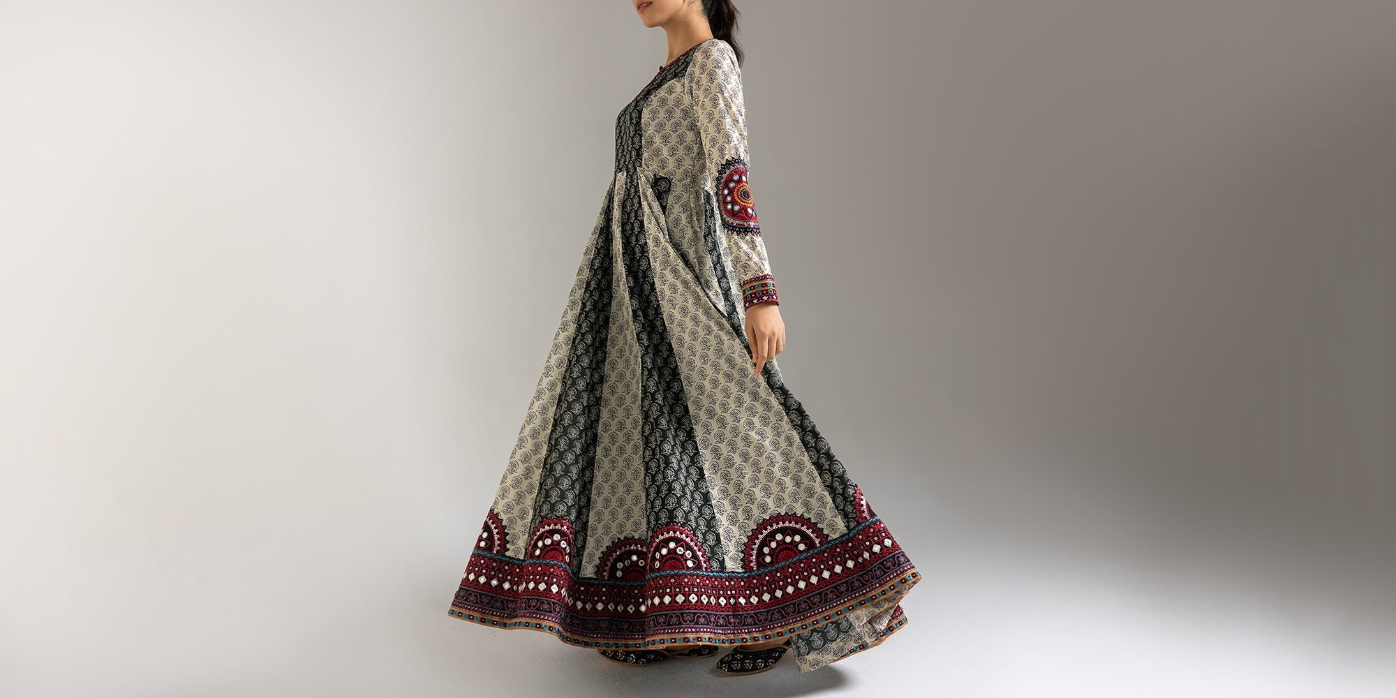 EMBROIDERED PISHWAS (E103/003/3311) - Image 6