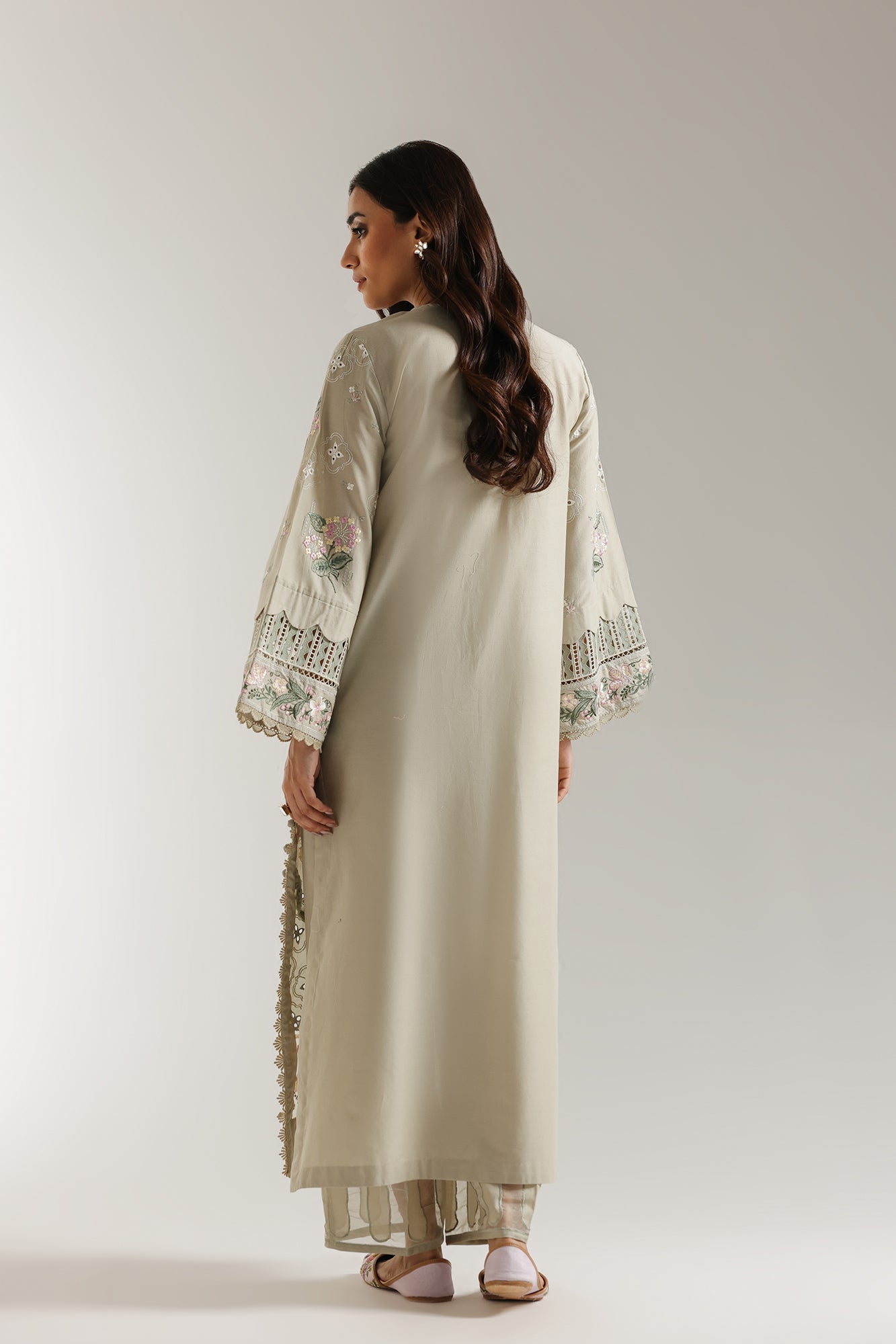 EMBROIDERED SUIT (E103/130/3318) - Image 4