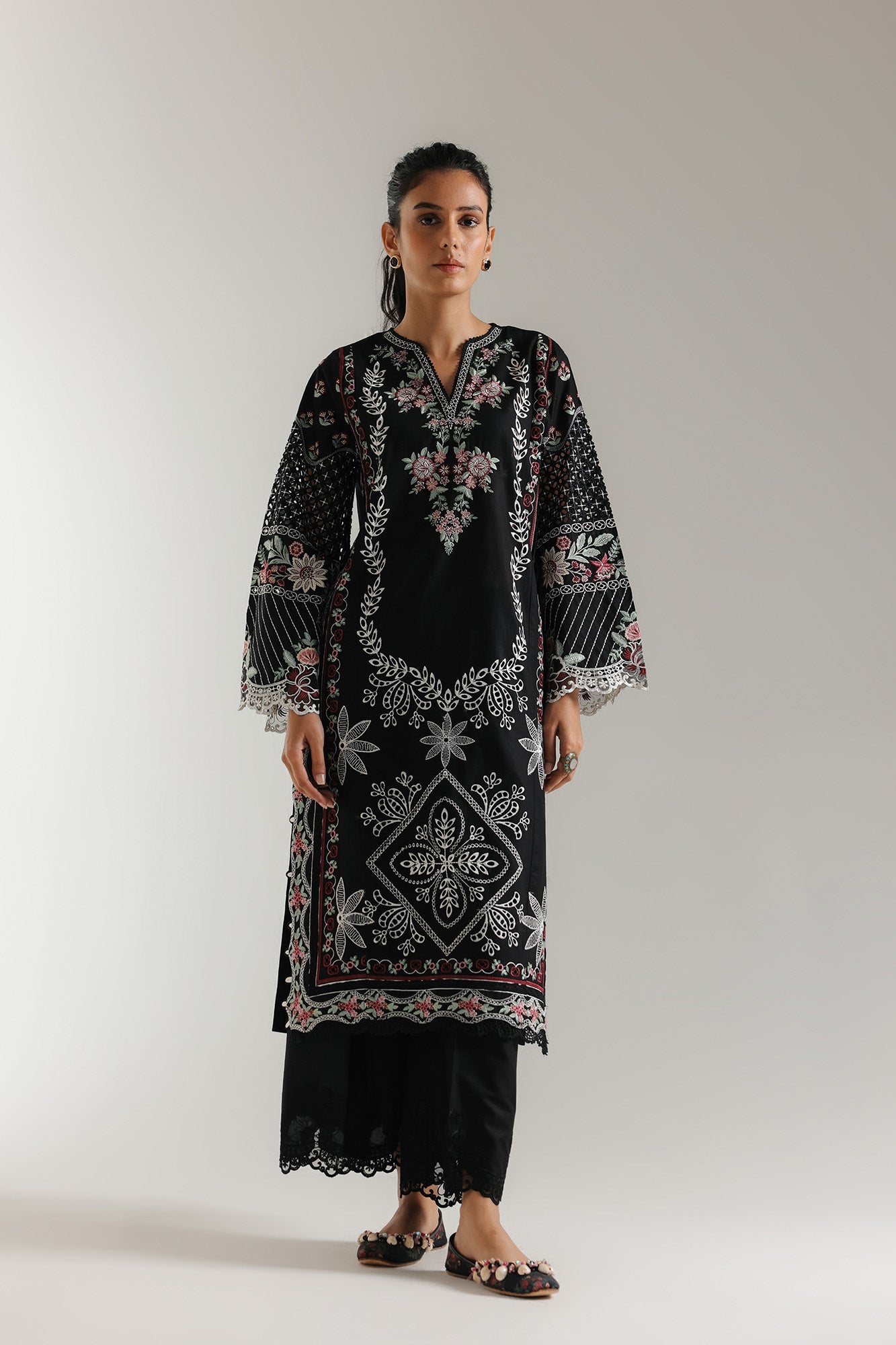 EMBROIDERED SUIT (E103/902/3320) - Image 2