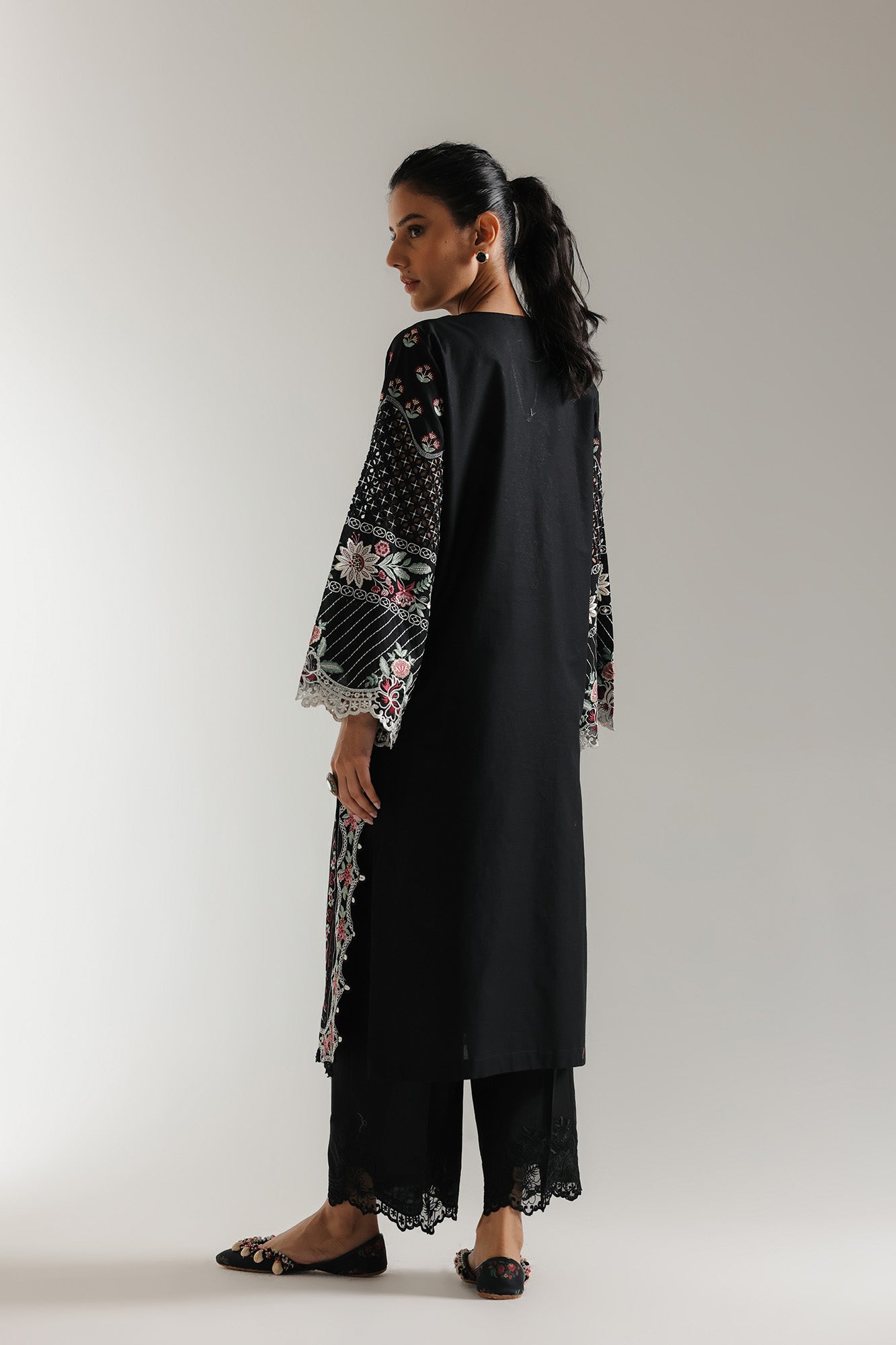 EMBROIDERED SUIT (E103/902/3320) - Image 4