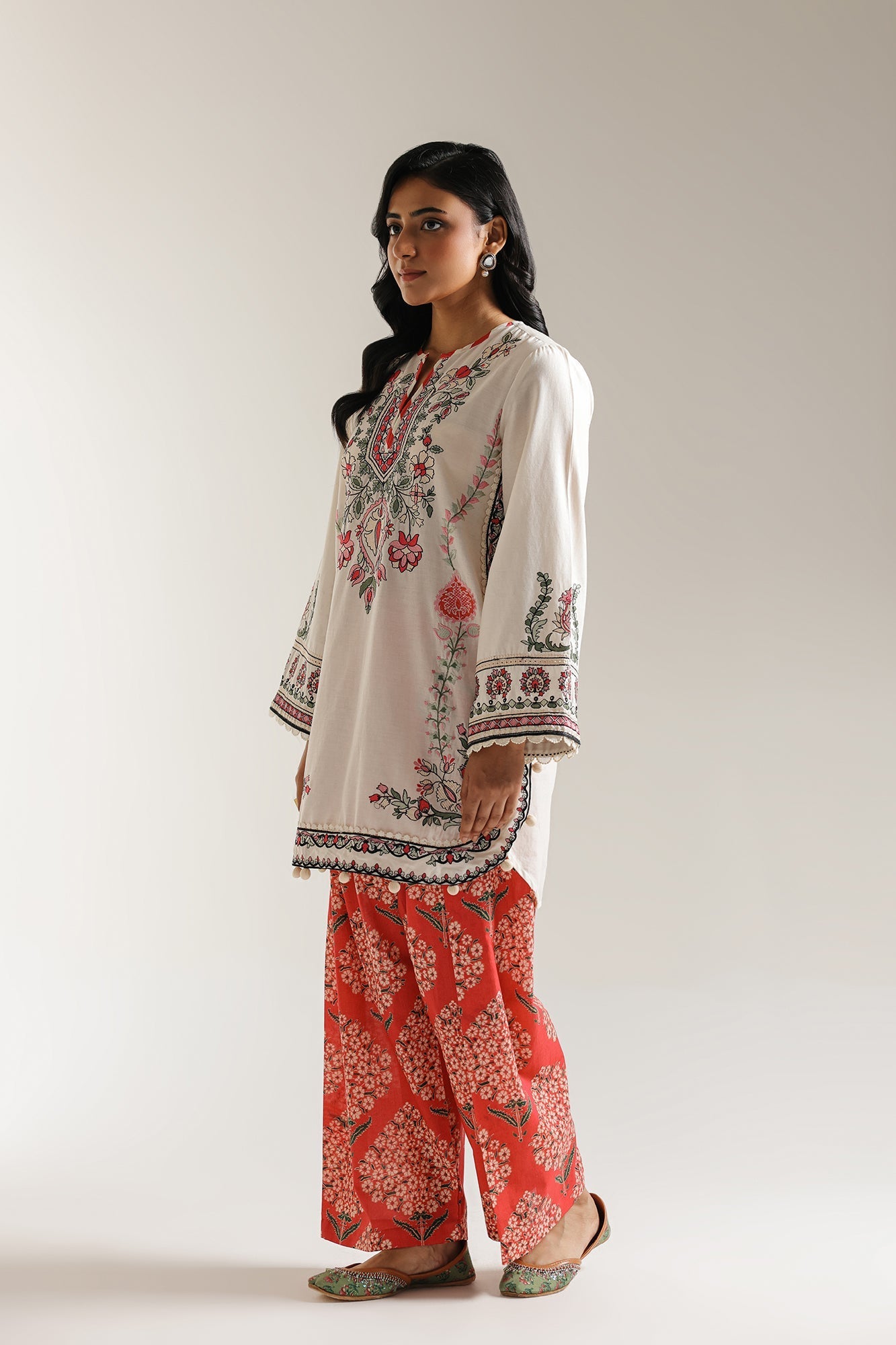 EMBROIDERED SUIT (E103/005/3331) - Image 3