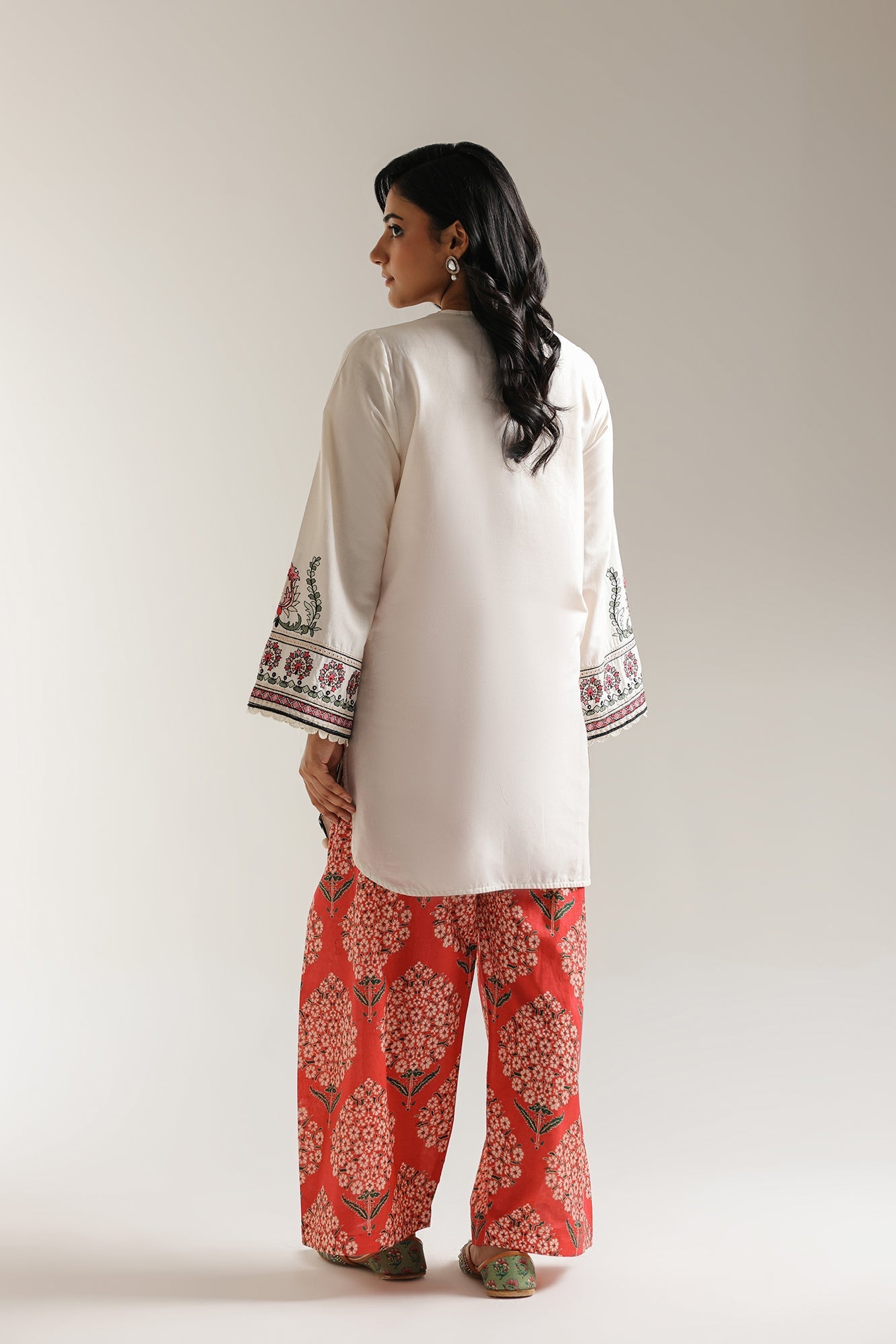 EMBROIDERED SUIT (E103/005/3331) - Image 4
