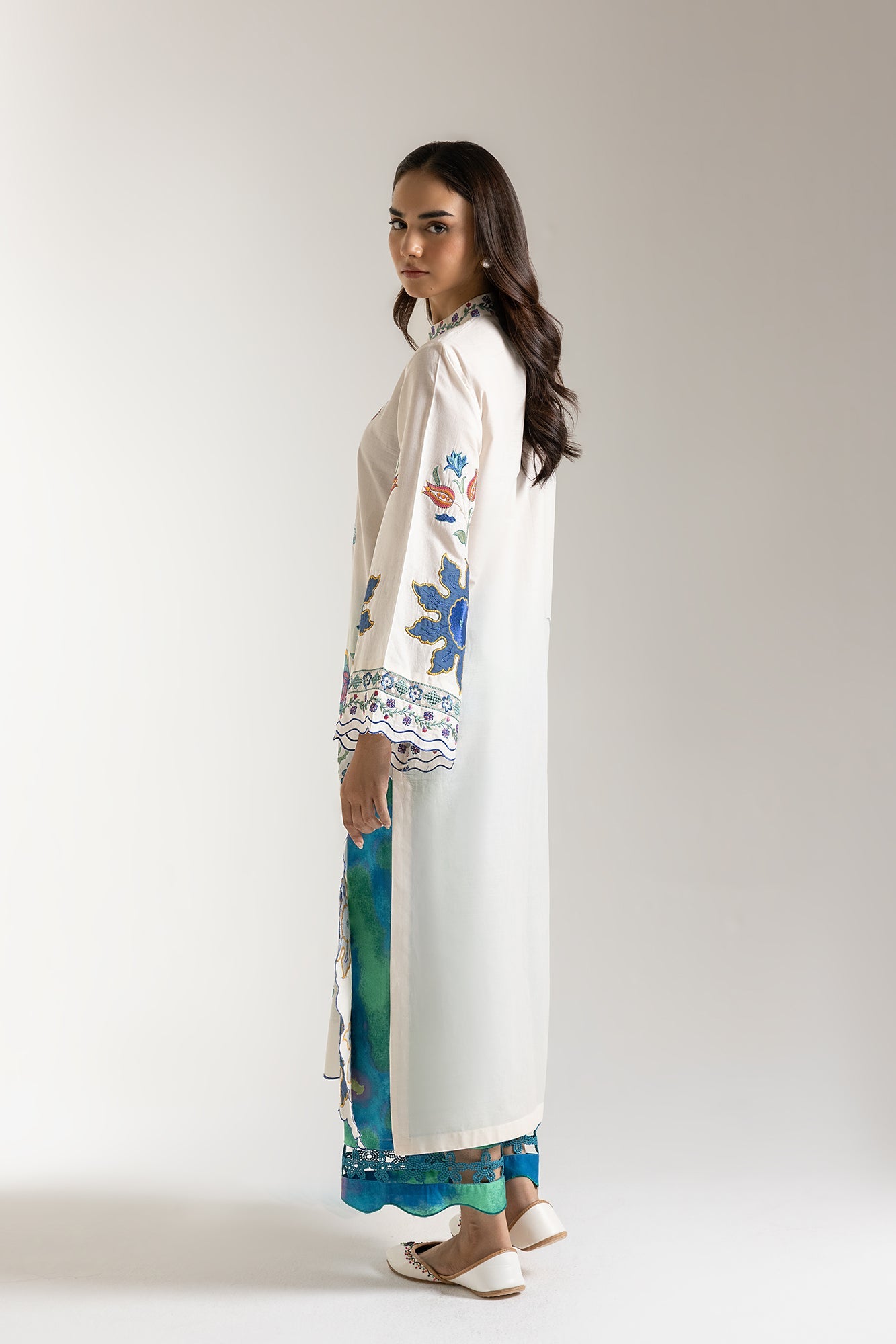 EMBROIDERED SUIT (E103/003/3334) - Image 3