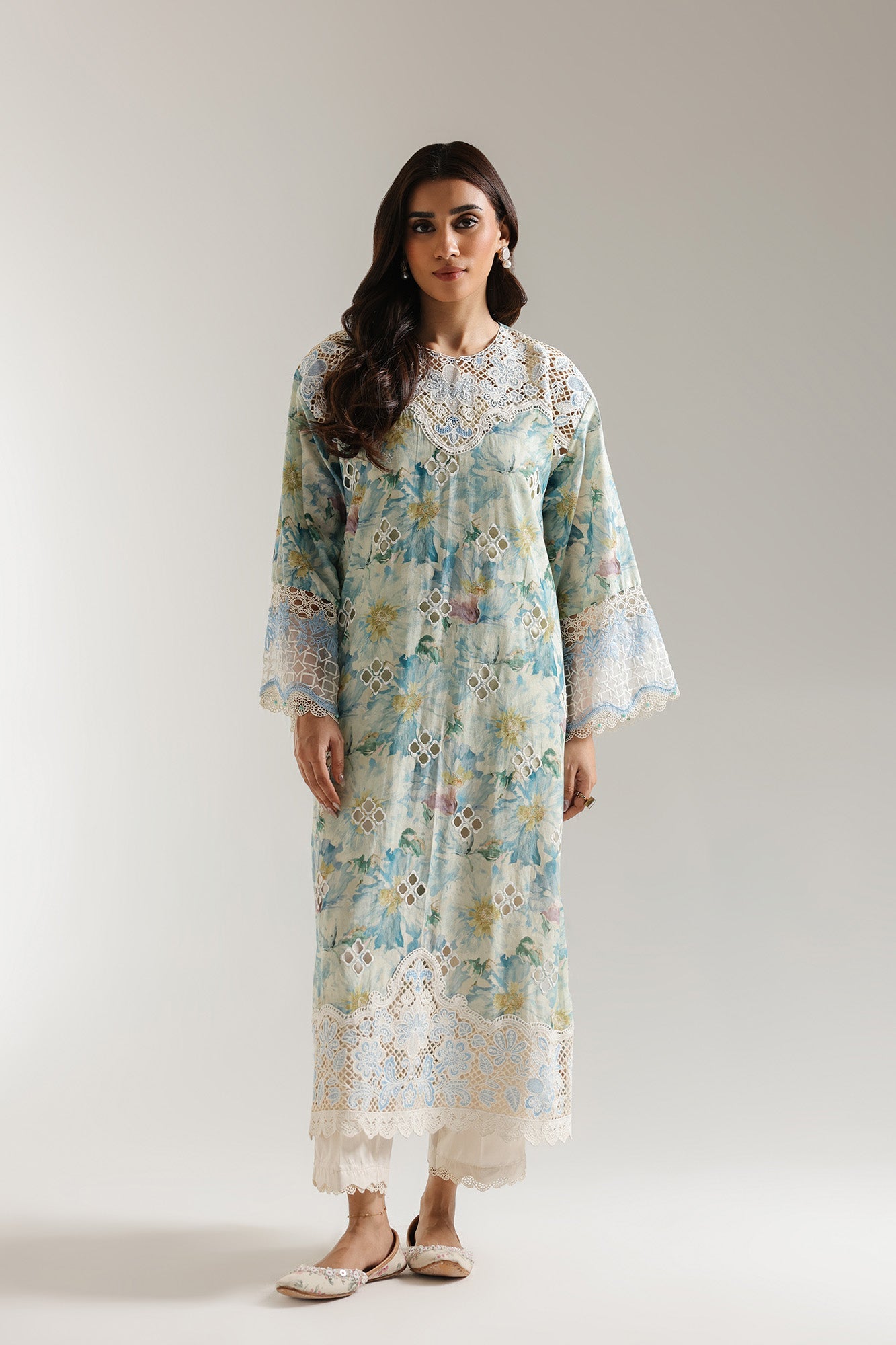 EMBROIDERED SUIT (E103/002/3373) - Image 2