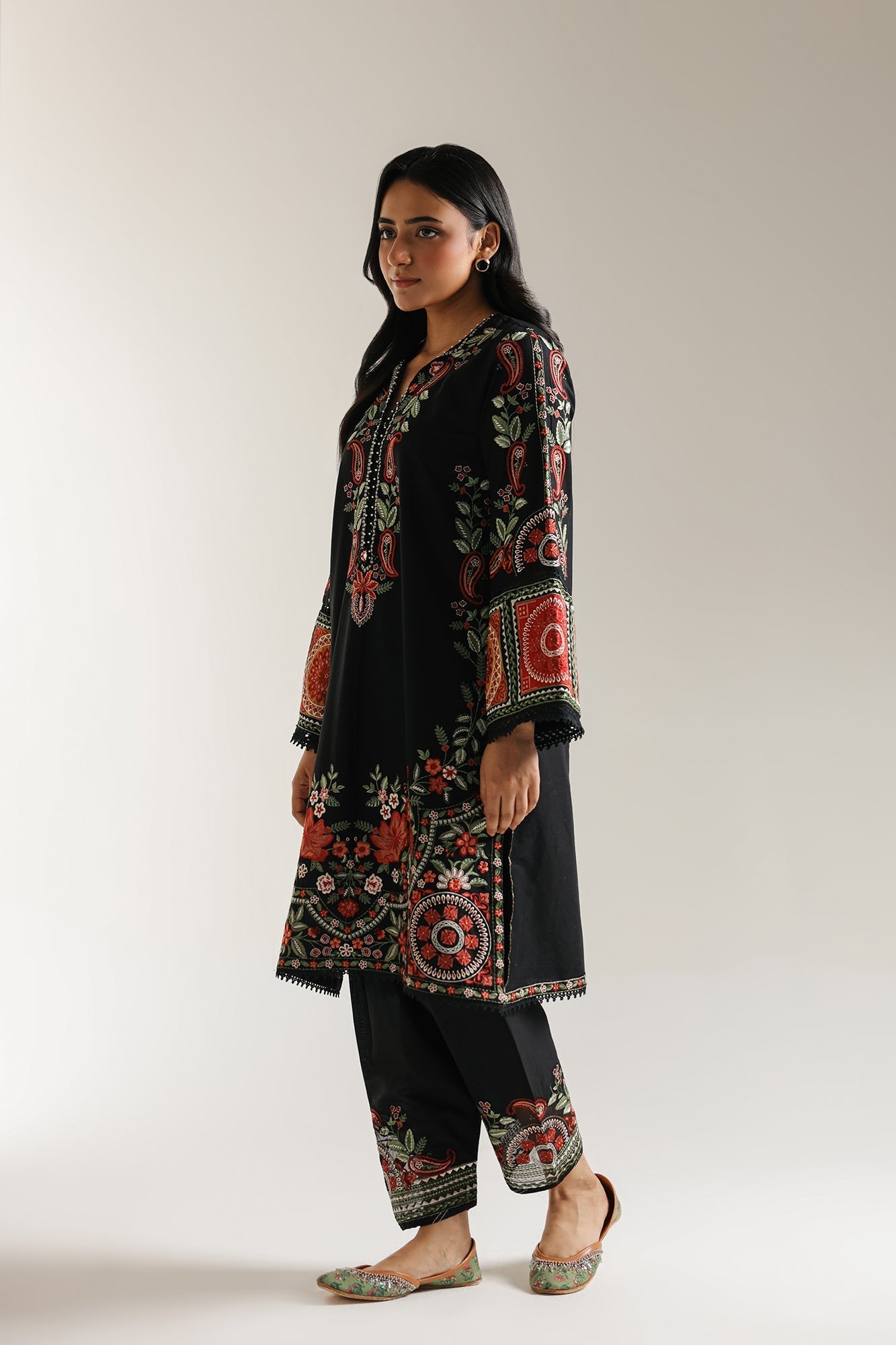 EMBROIDERED SUIT (E3382/103/902) - Image 2