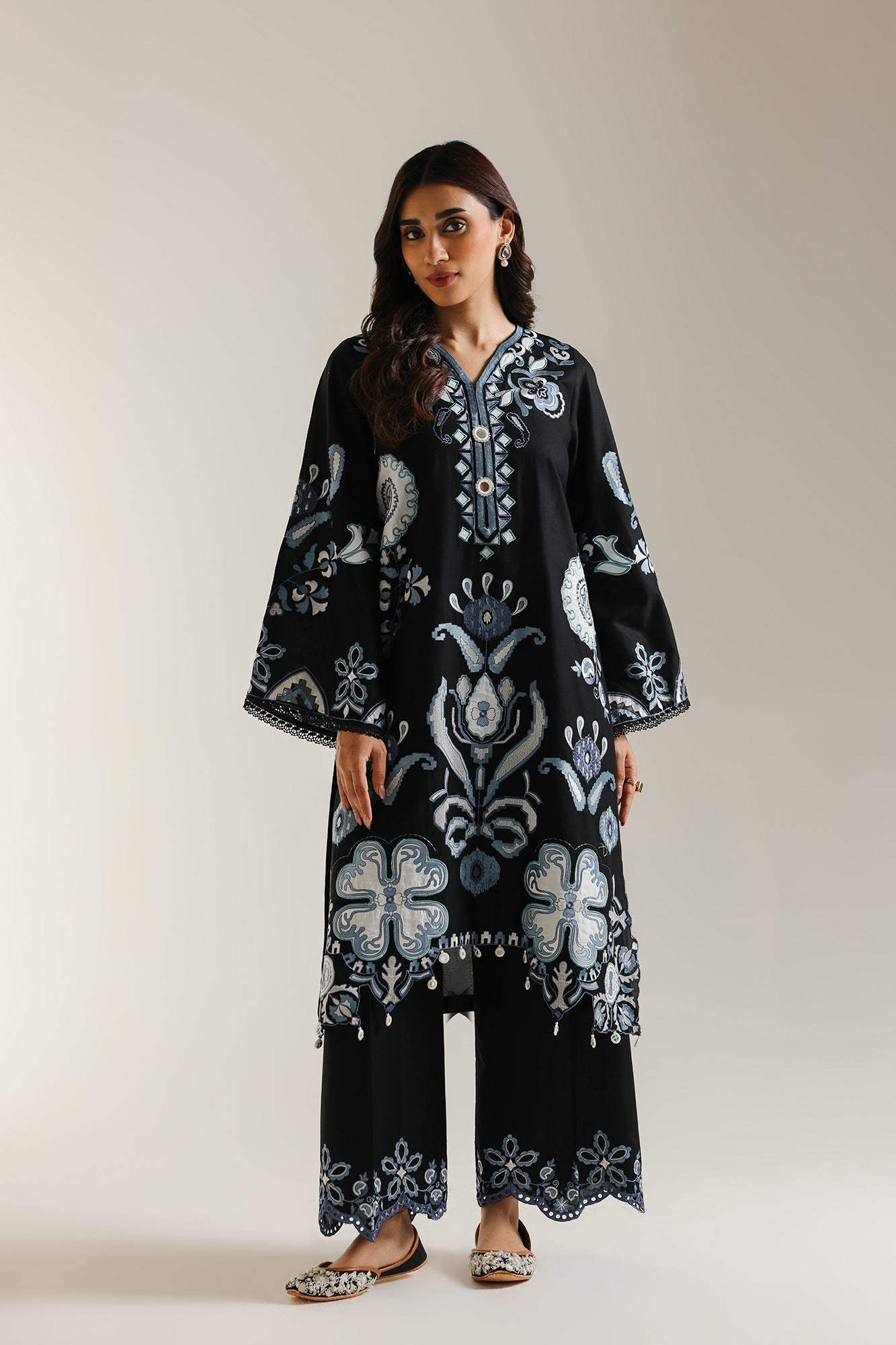 EMBROIDERED SUIT (E3395/103/902) - Image 2