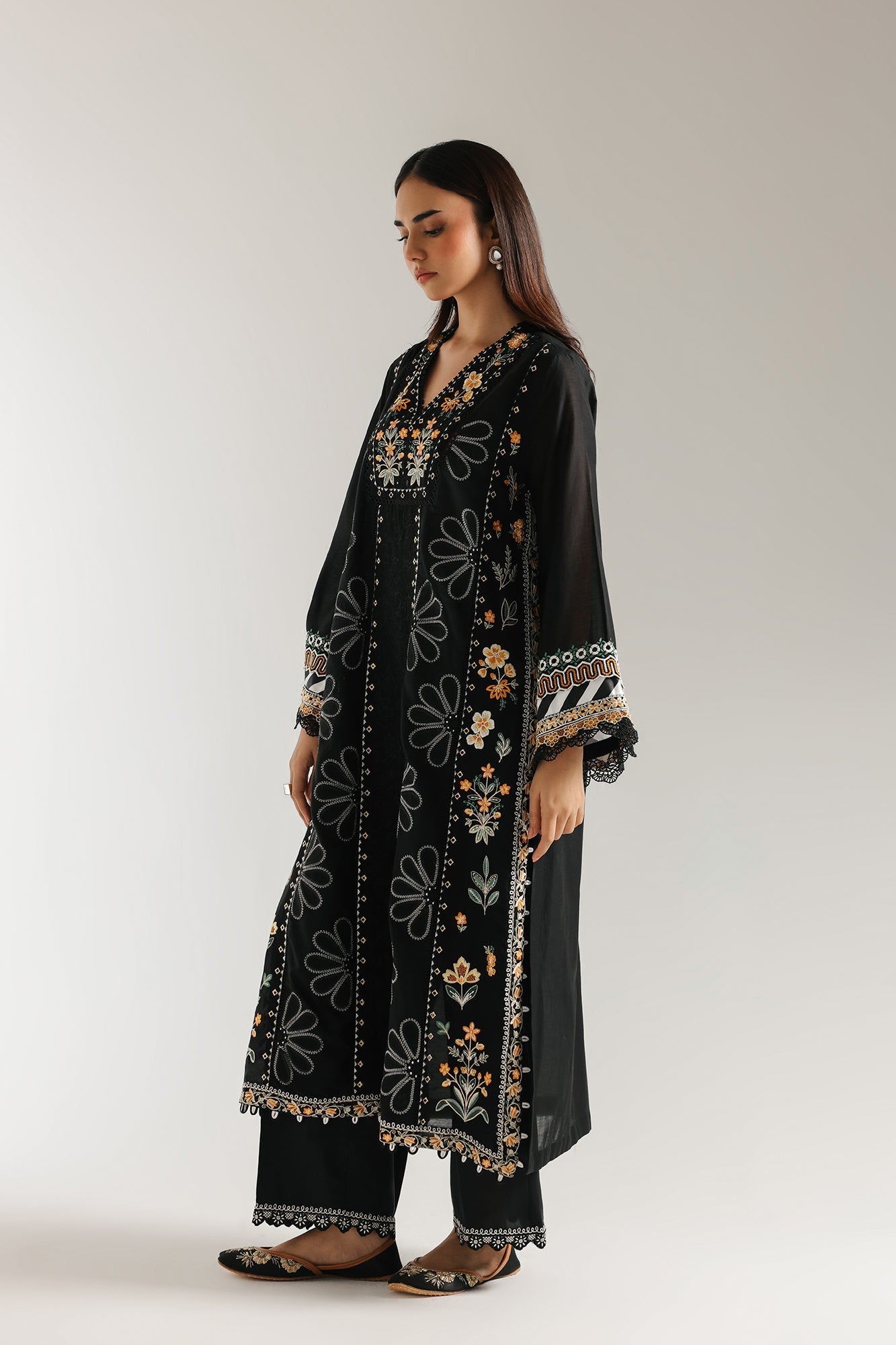 EMBROIDERED SUIT (E3400/103/902) - Image 2
