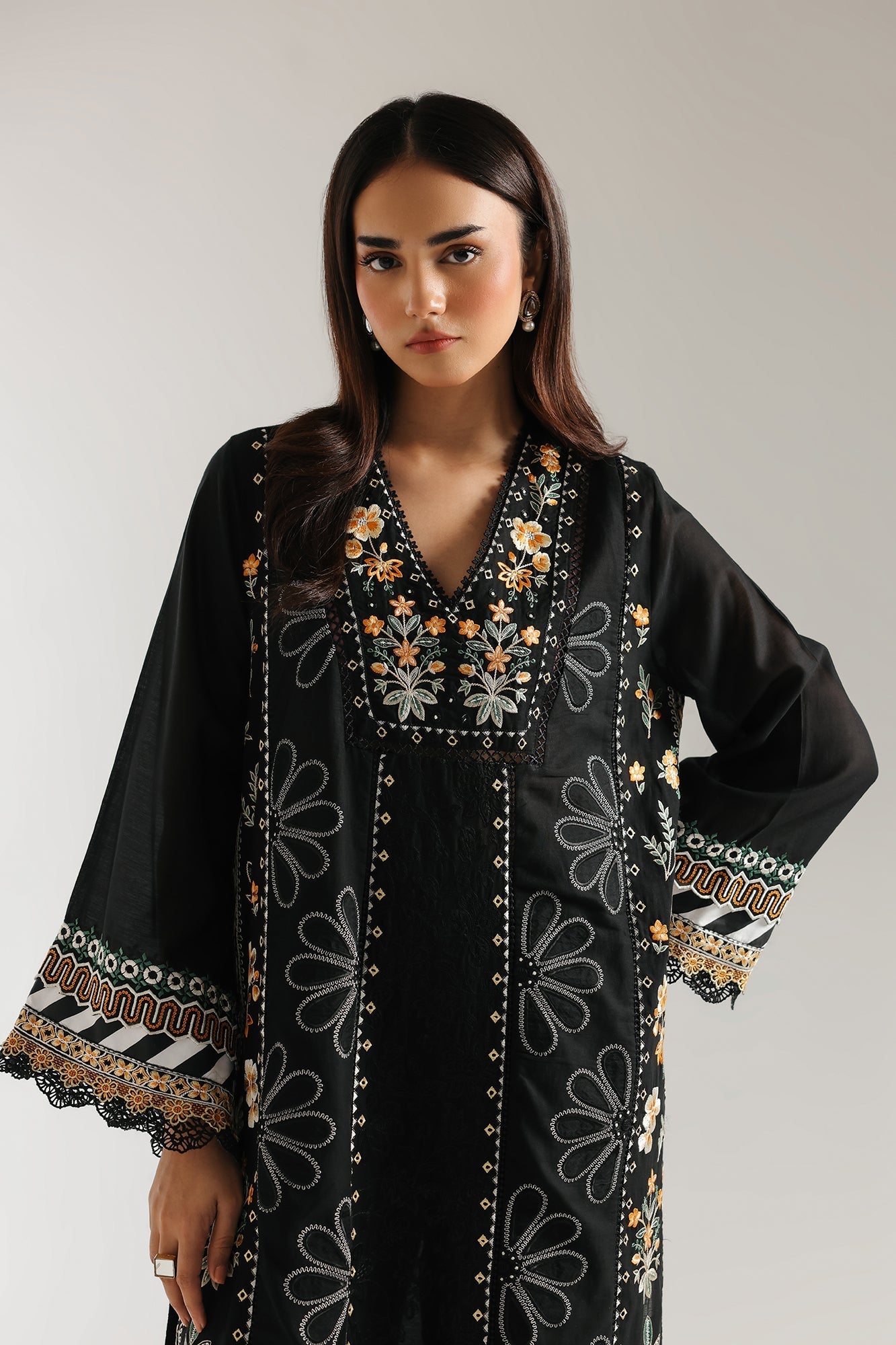 EMBROIDERED SUIT (E3400/103/902) - Image 4