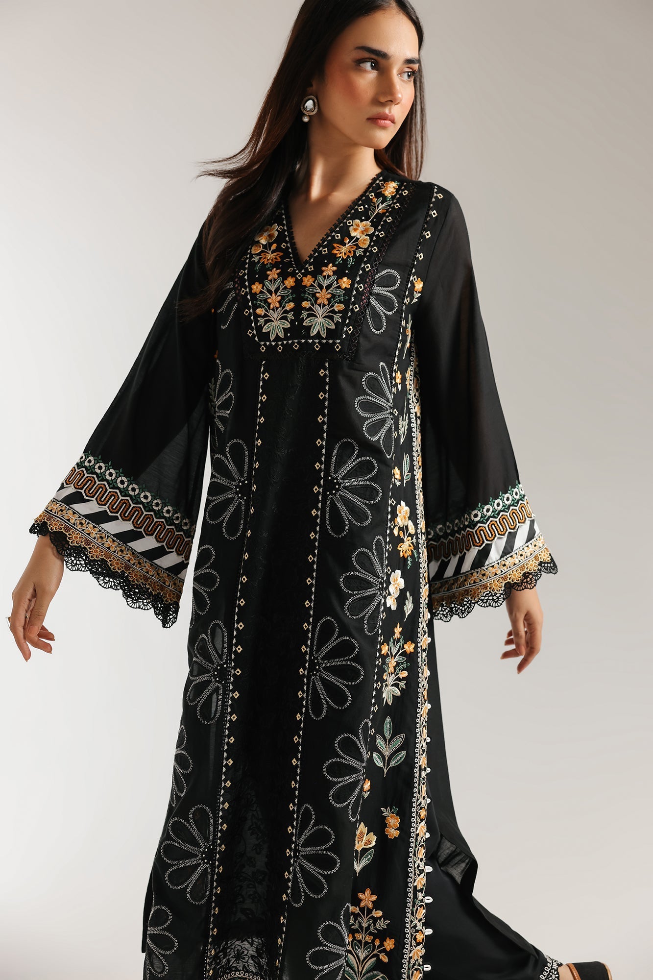 EMBROIDERED SUIT (E3400/103/902) - Image 5