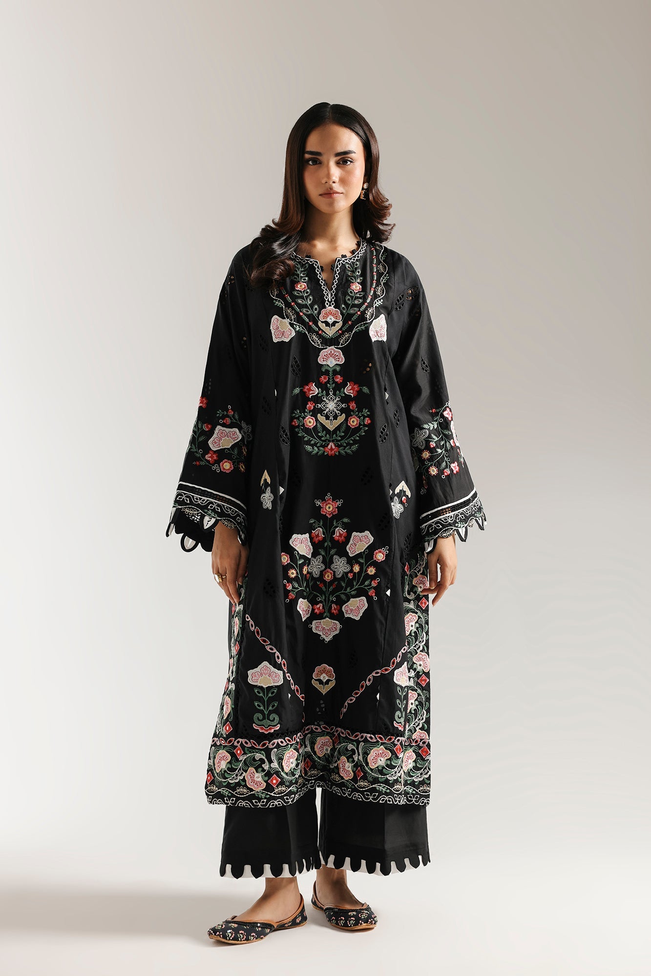 EMBROIDERED SUIT (E3441/103/902) - Image 3
