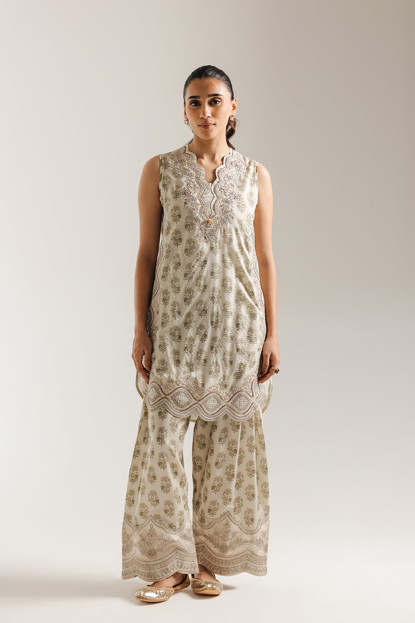 EMBROIDERED SUIT (E3452/103/006) - Image 2