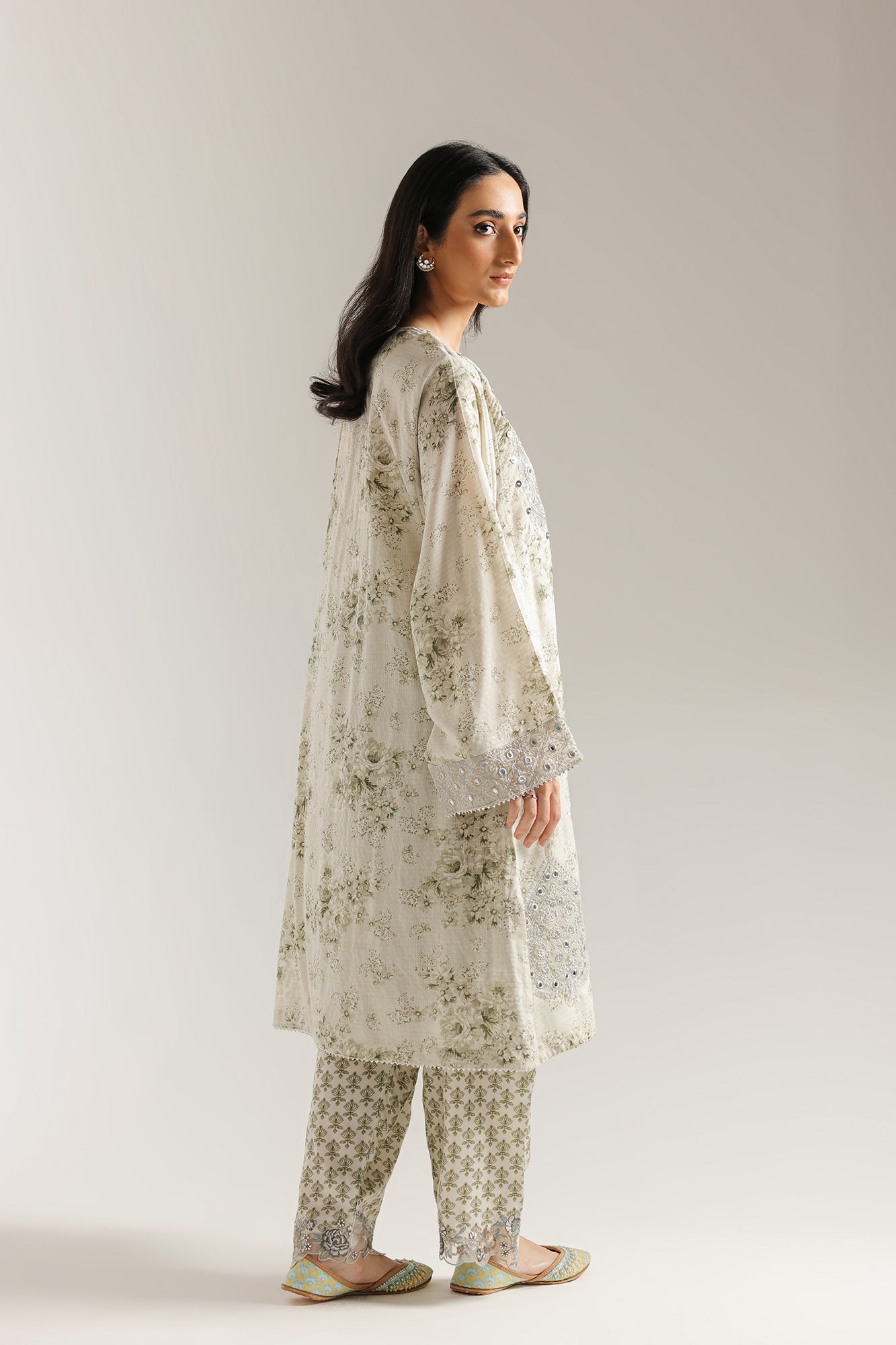 EMBROIDERED SUIT (E3455/103/817) - Image 3