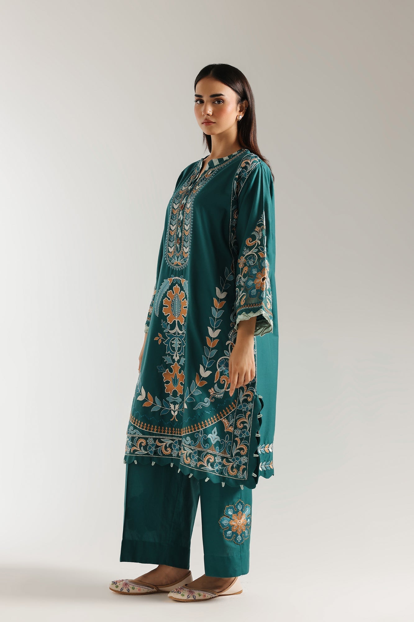 EMBROIDERED SUIT (E3458/103/711) - Image 3